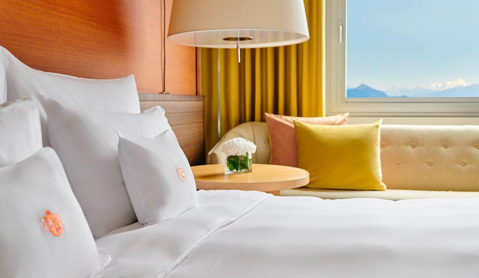 Premium King Room with Lake View