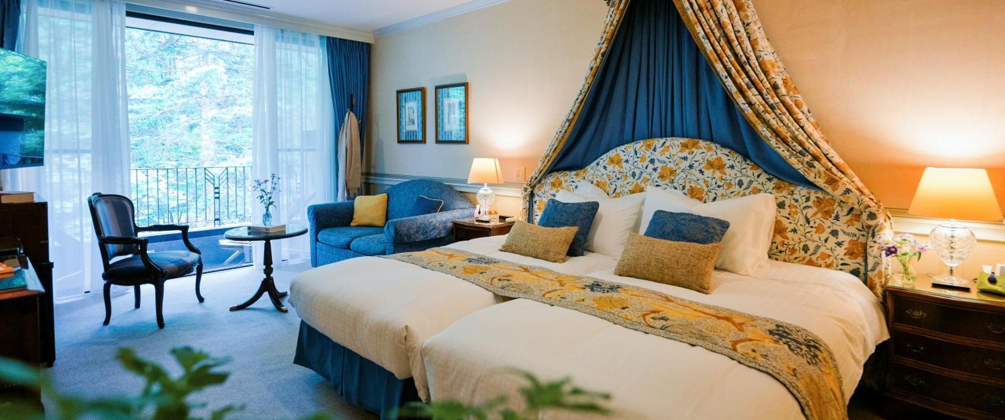 Deluxe Twin Room East Building