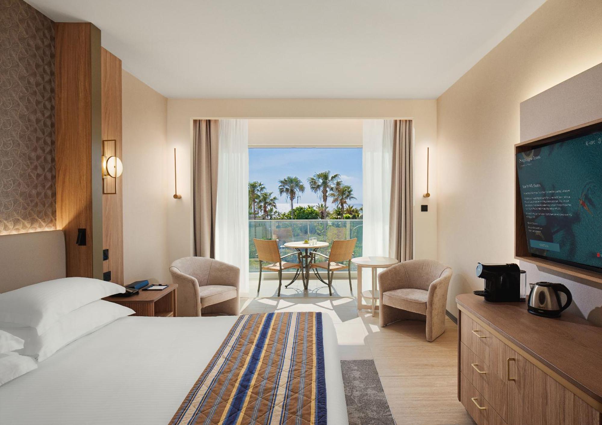 Deluxe Room Side Sea View