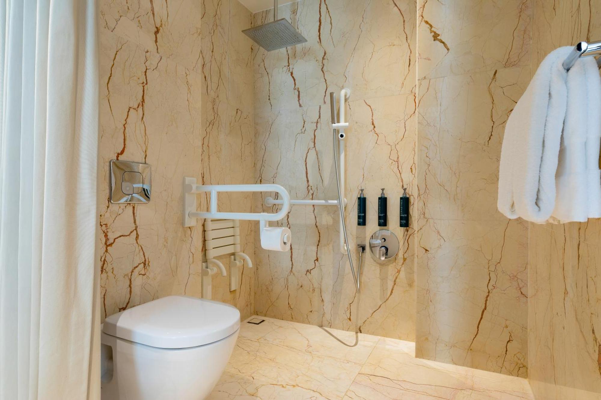 King Room Mobility Accessible
