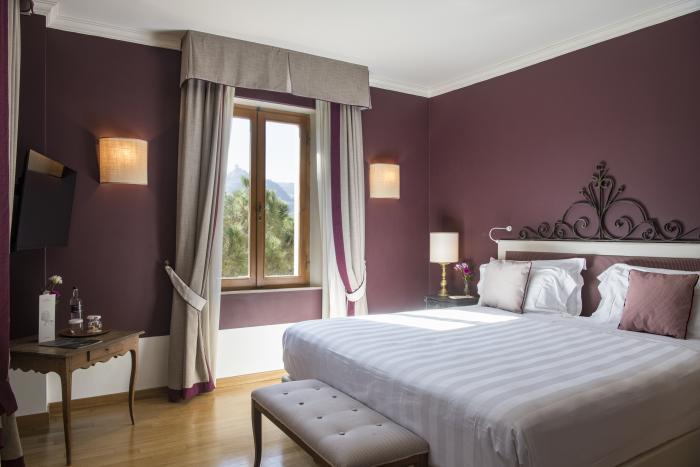 Junior Suite with Garden View