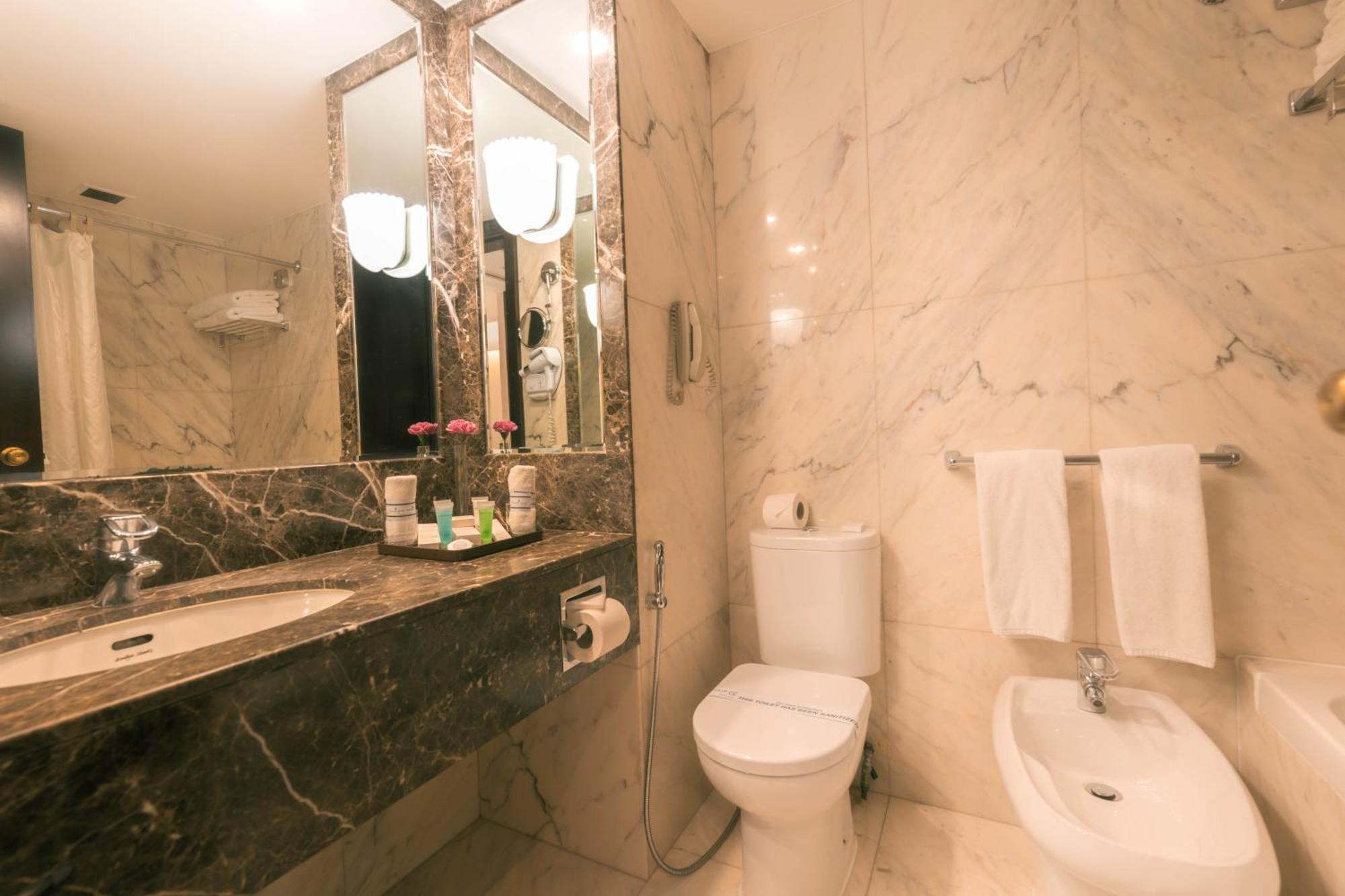 Standard King Room