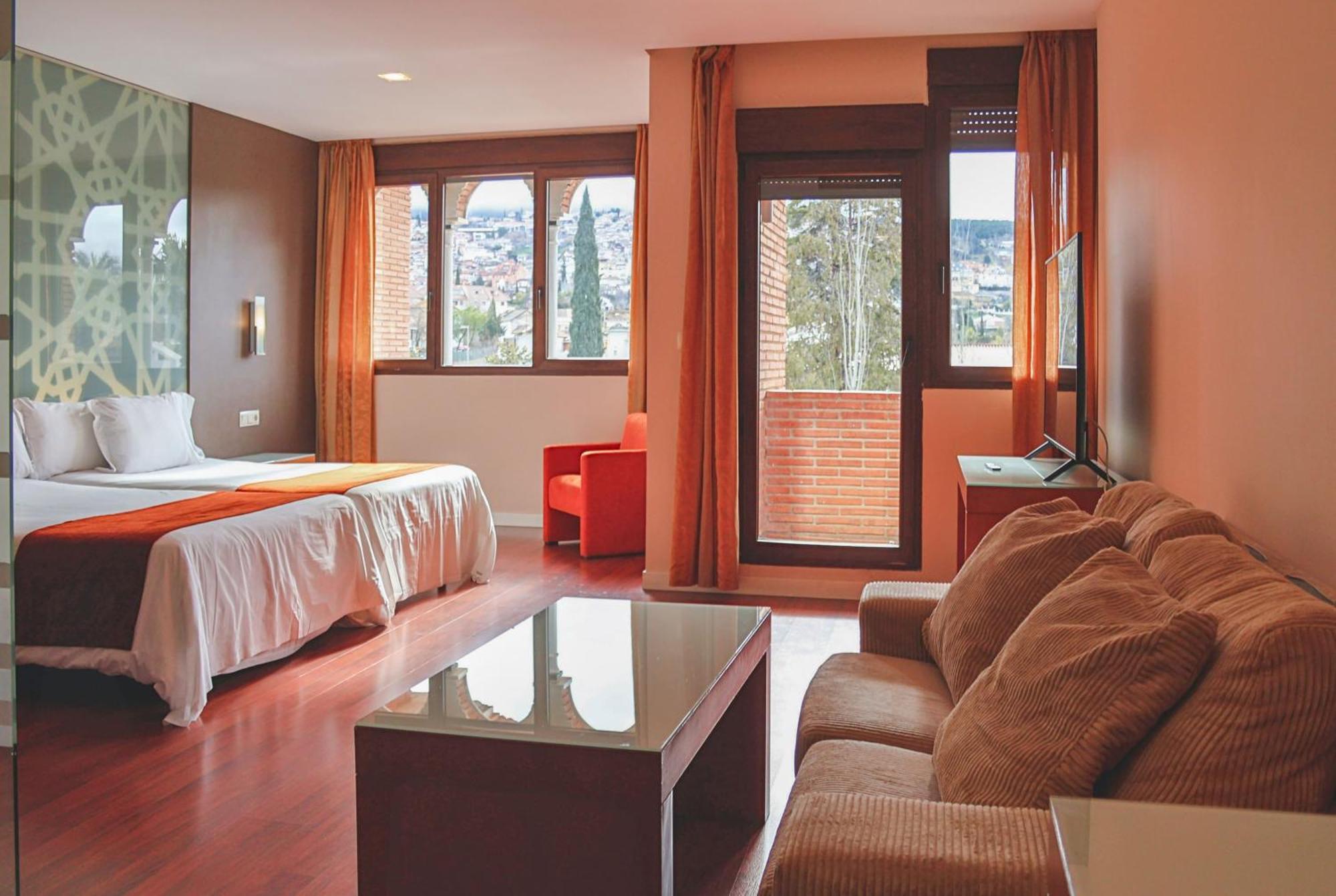 Junior Suite,1774436704:JPEG