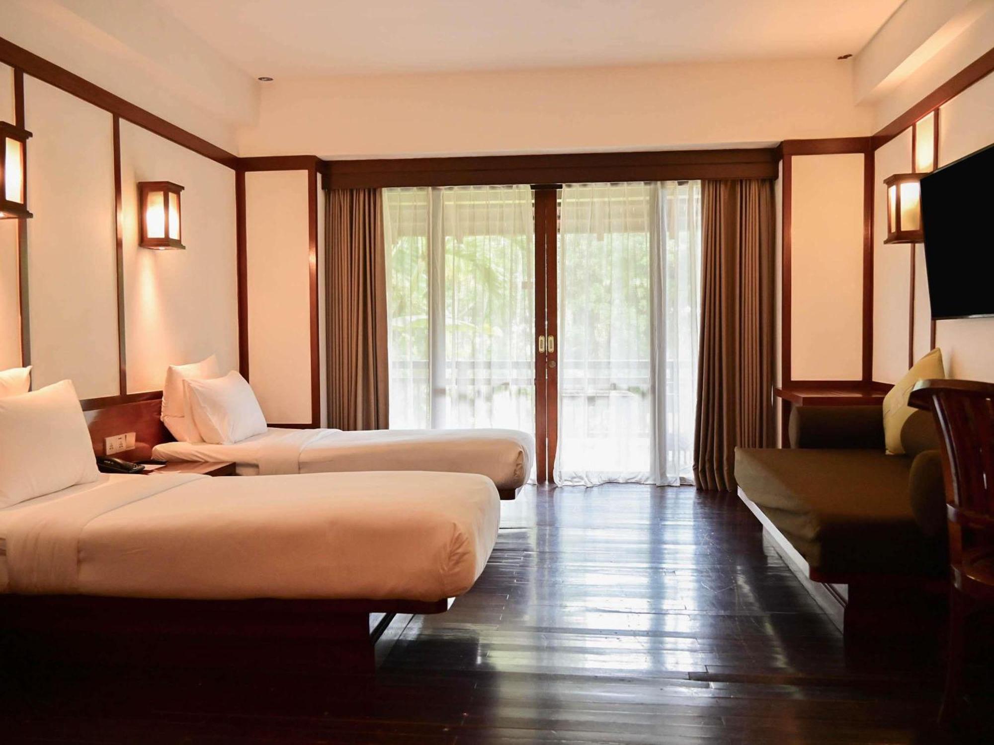 Superior Twin Room - With Balcony