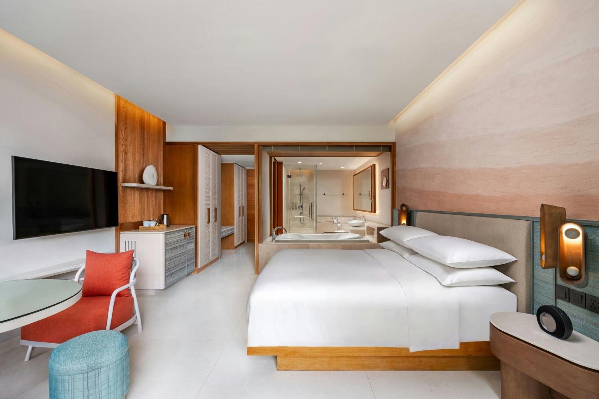 Deluxe Room 1 King Garden View Newly Renovated