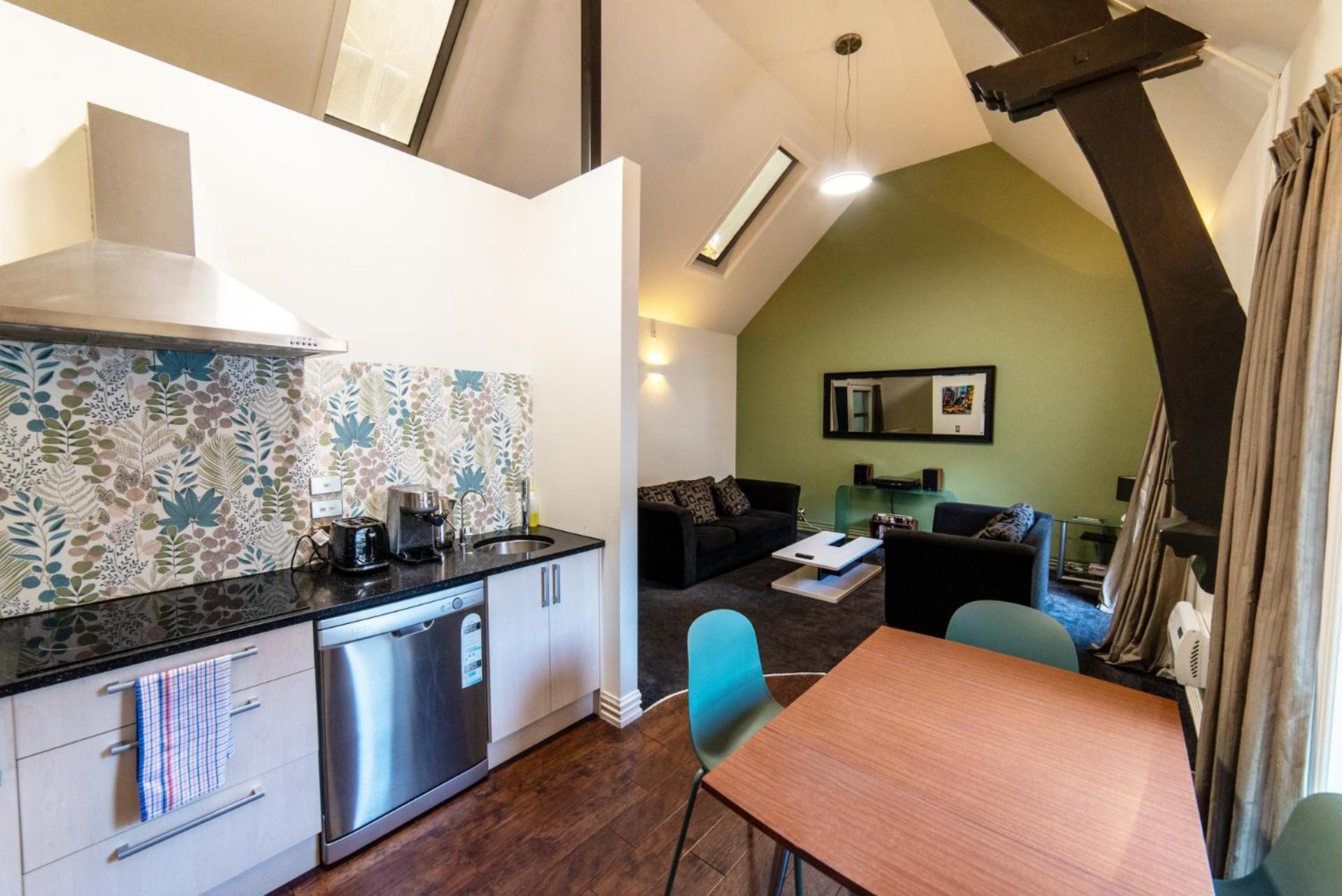2 Bedroom Inner City Apartment