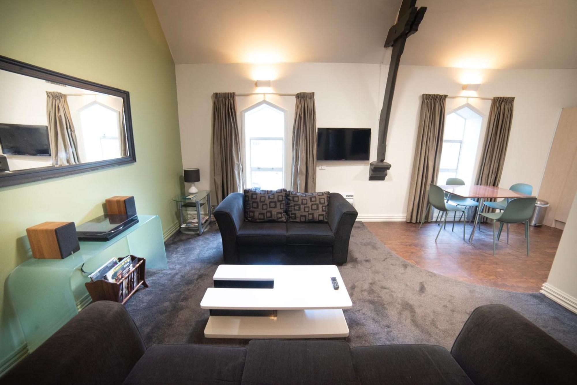 2 Bedroom Inner City Apartment