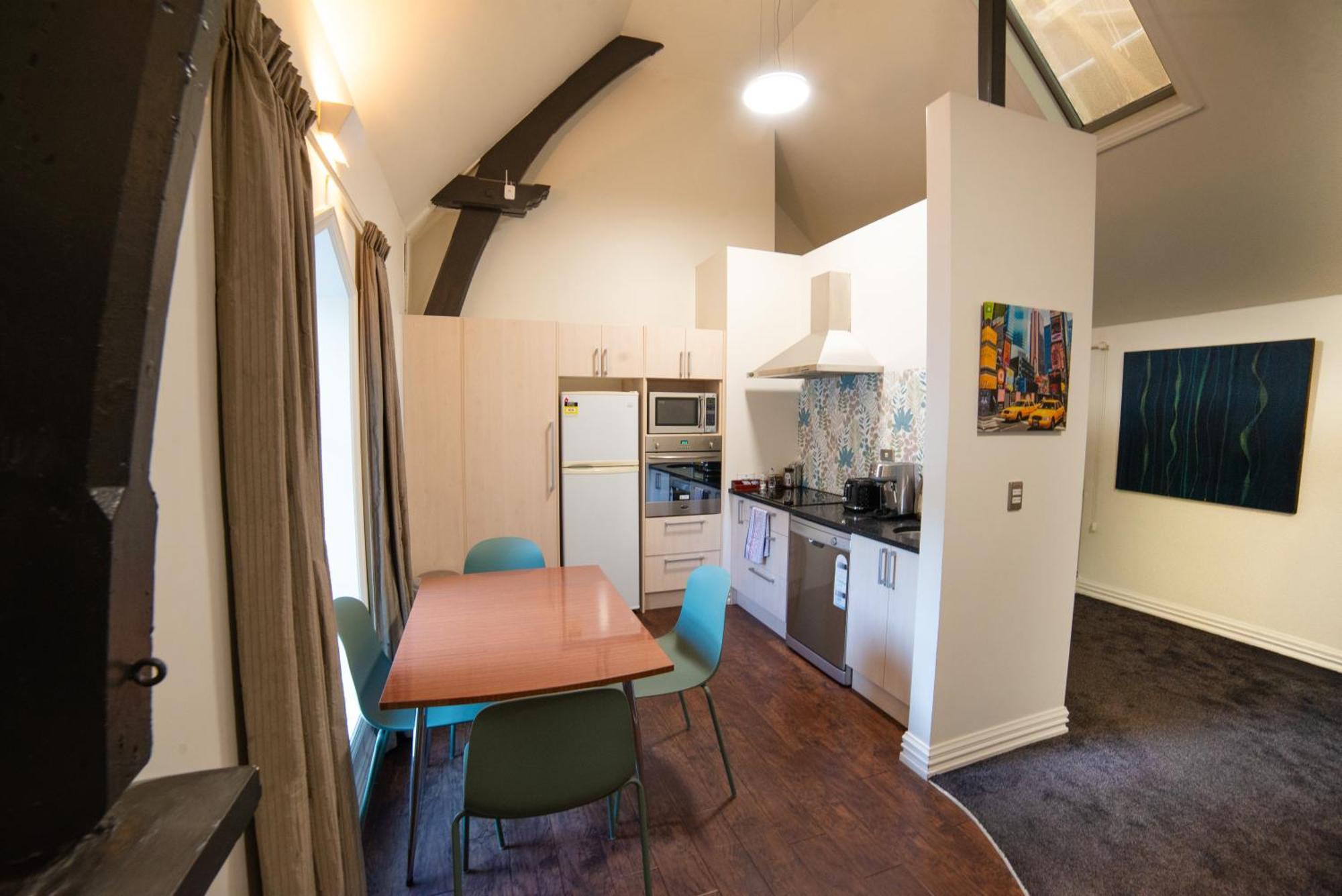 2 Bedroom Inner City Apartment