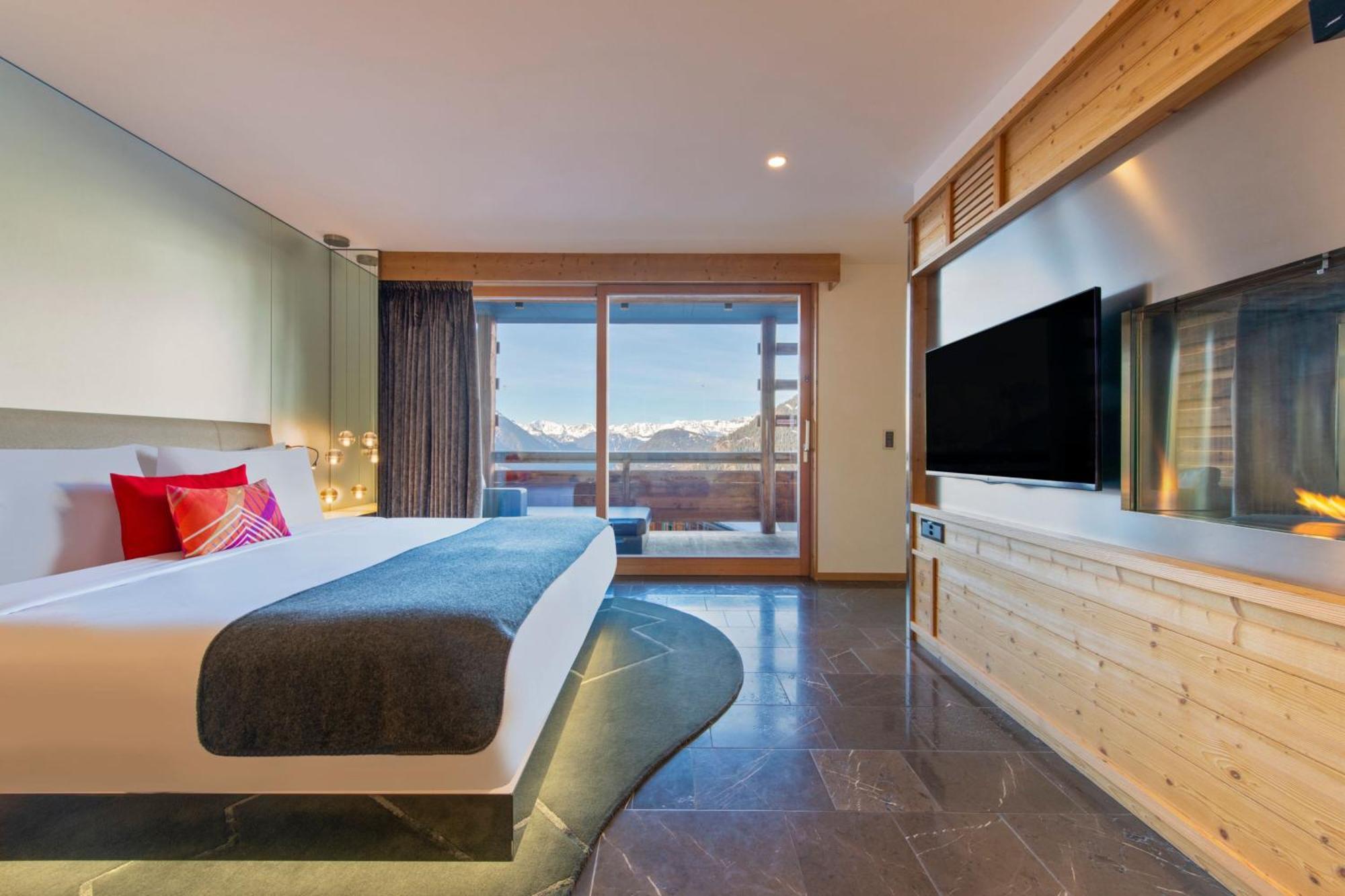 Escape Large King Suite with Balcony and Fireplace