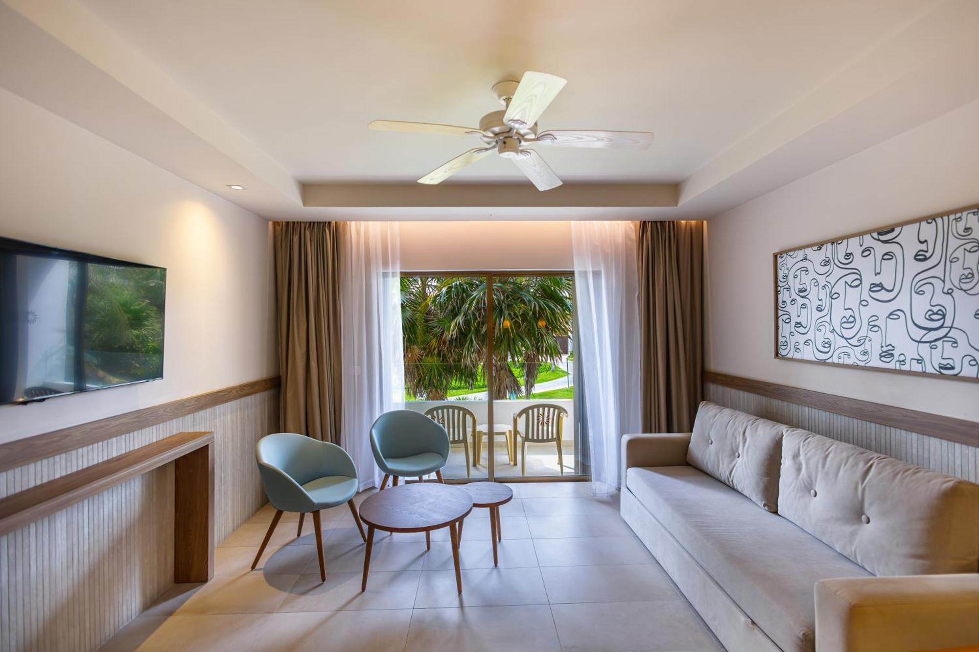 2 Double Beds Deluxe Junior Suite DBL