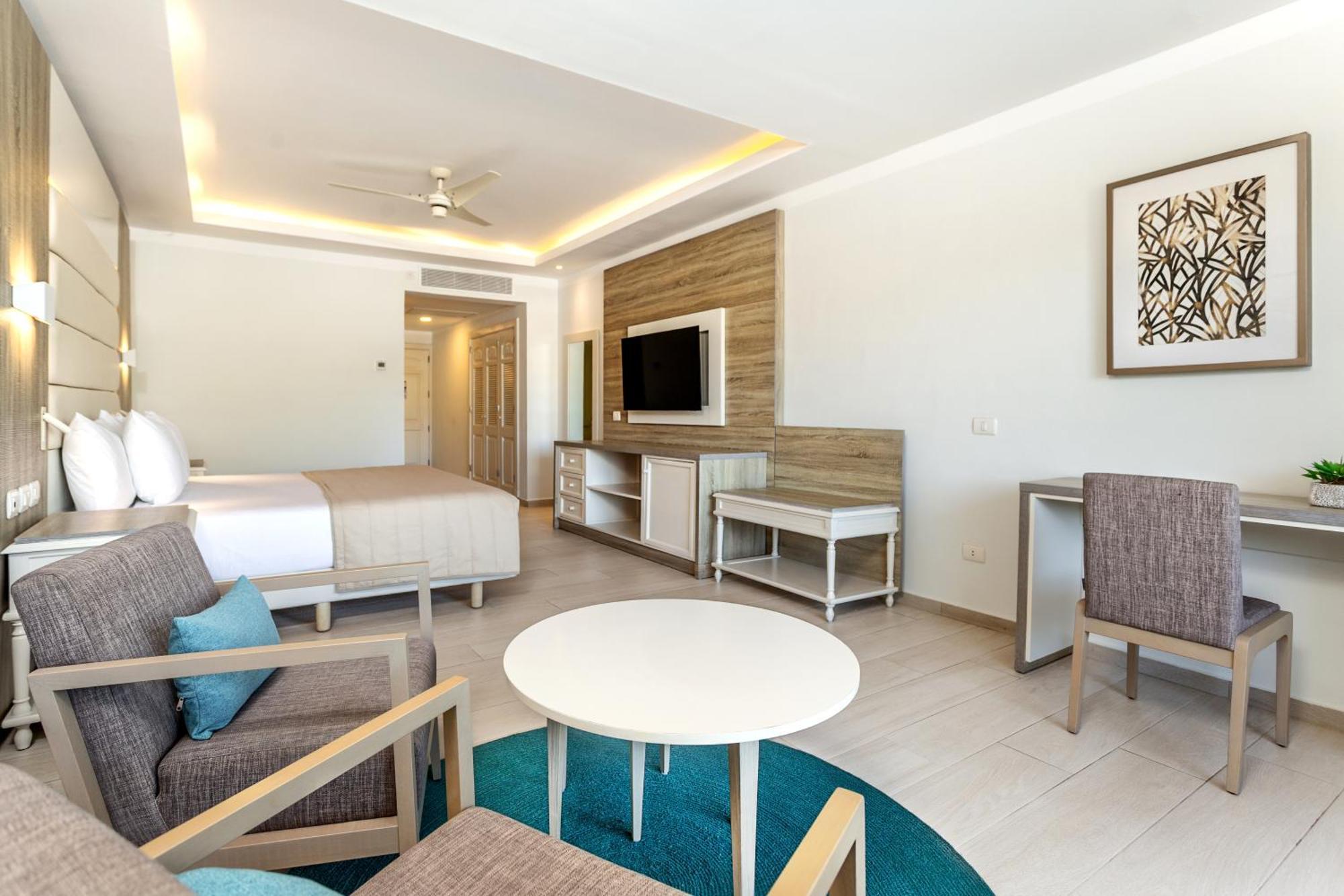 1 King Bed Deluxe Junior Suite DBL