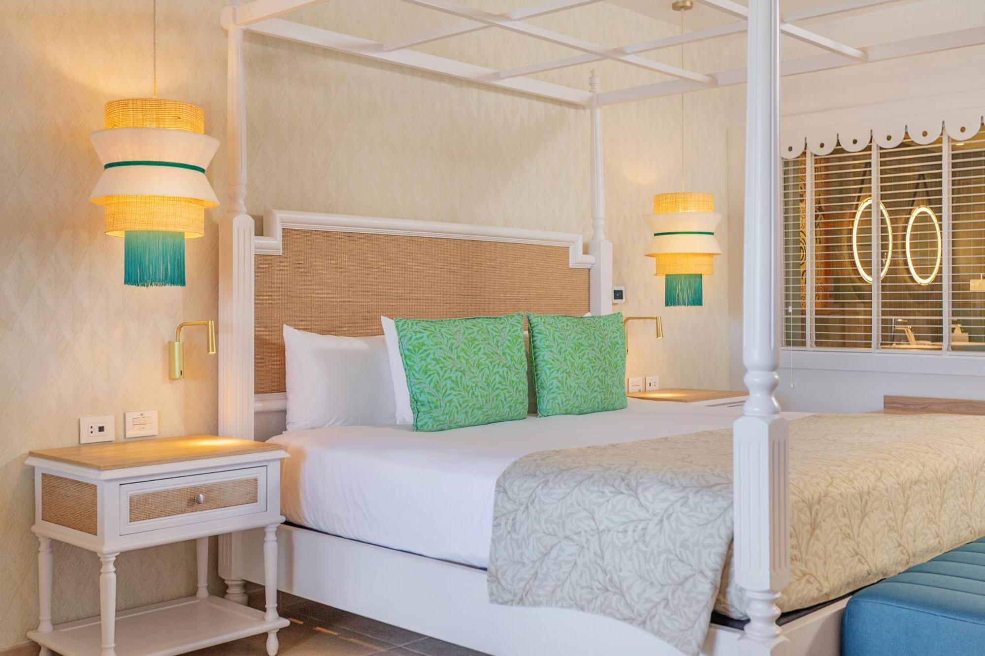 1 King Bed Deluxe Junior Suite DBL
