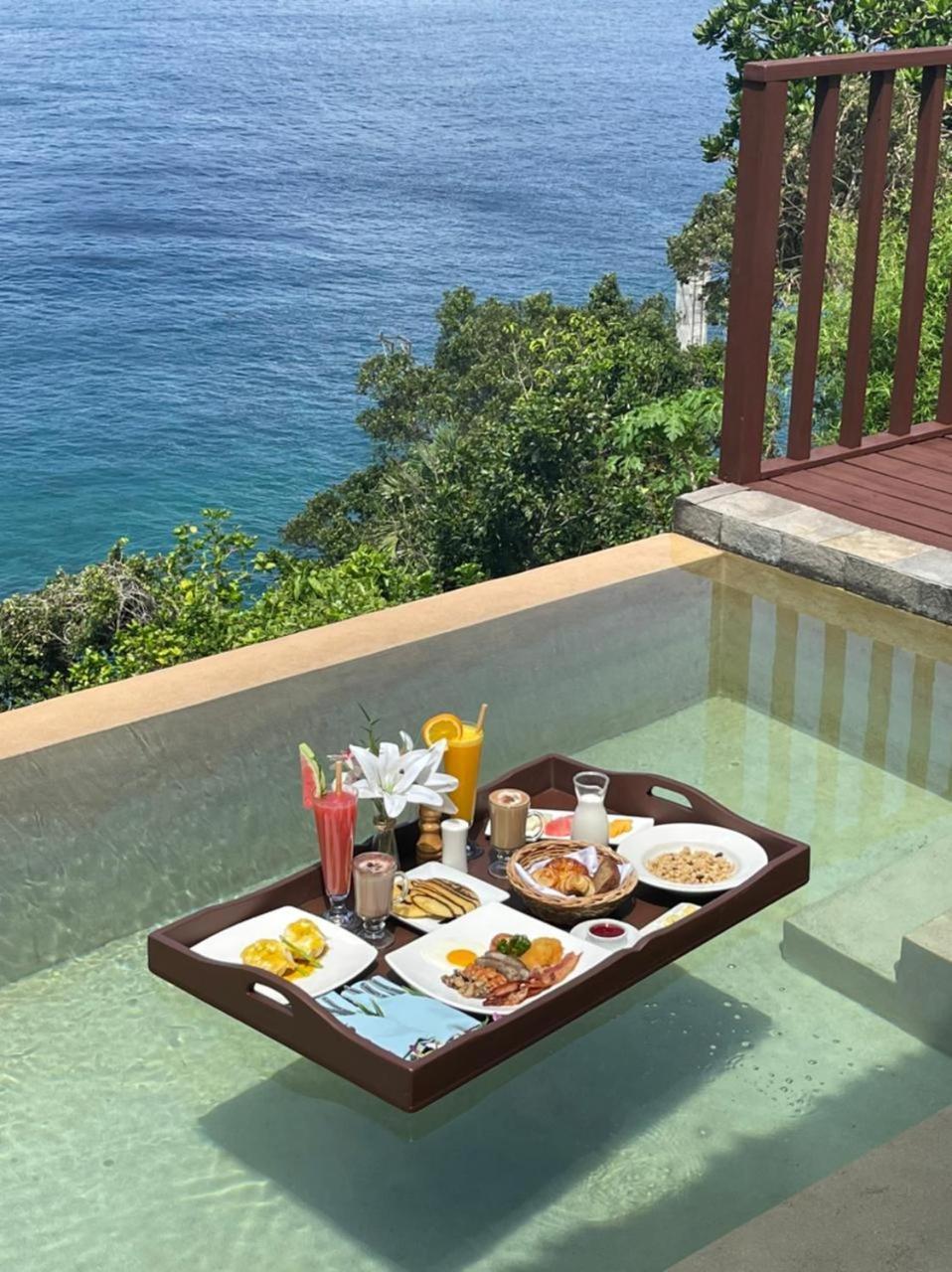 Bay View Cauayan Pool Villa