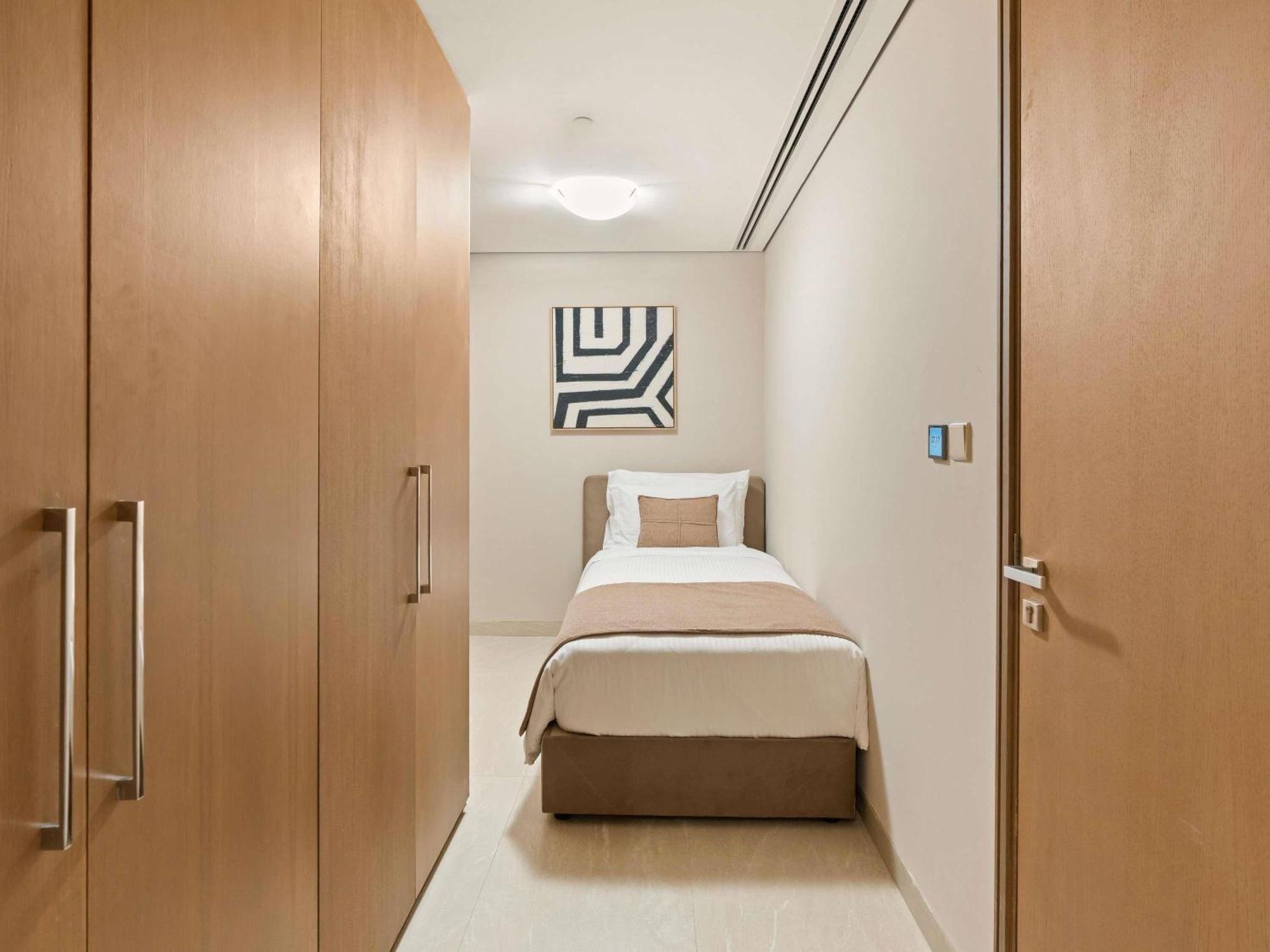 Four-Bedroom Penthouse,1774537150:JPEG