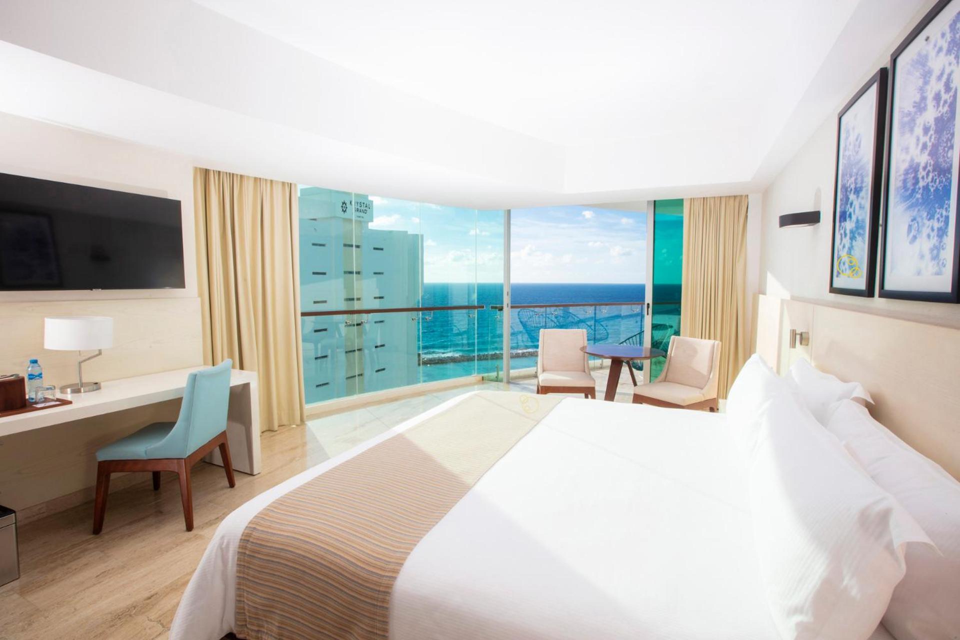 Altitude Corner Suite Partial Ocean View