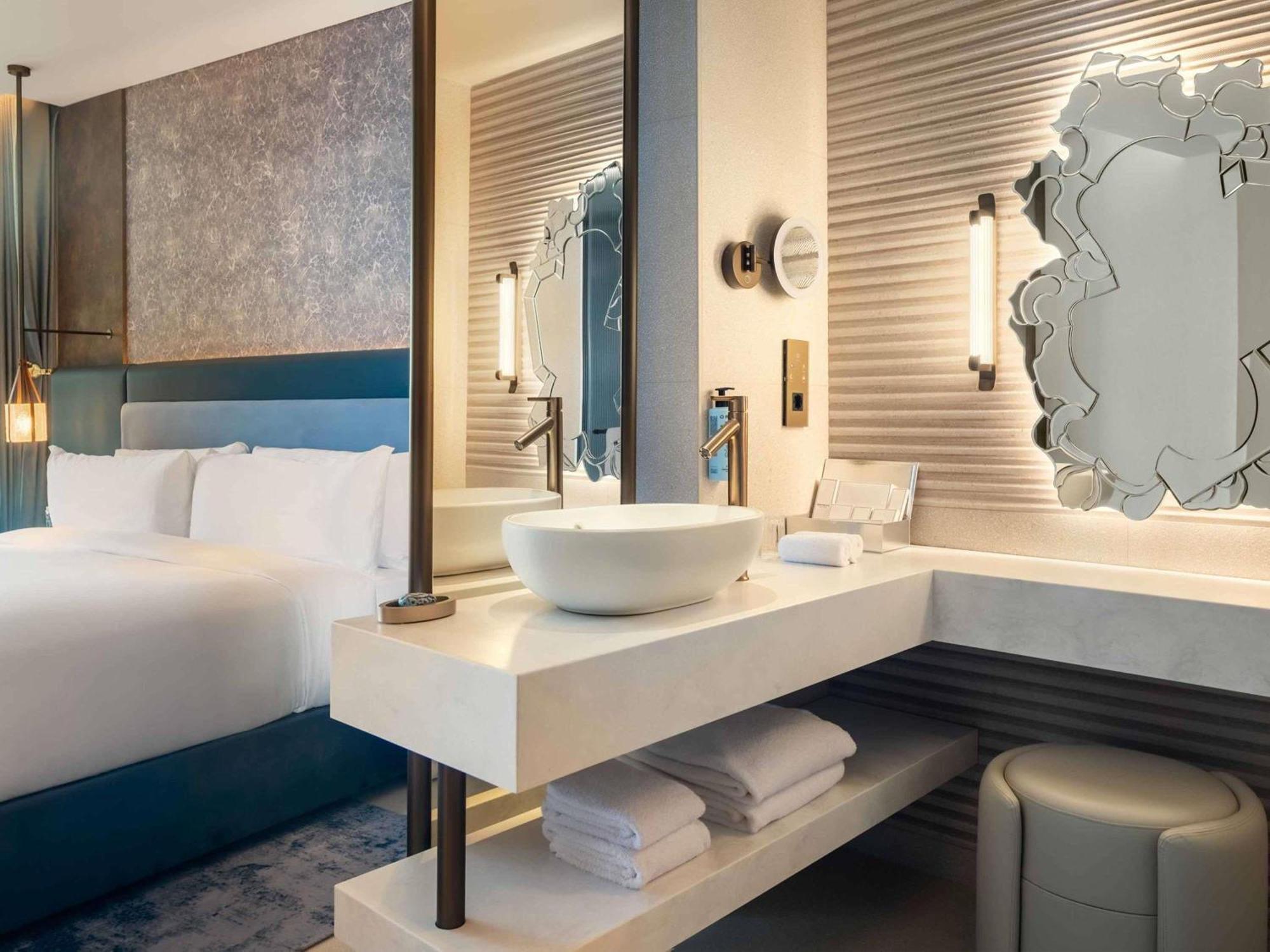 Delight King Room