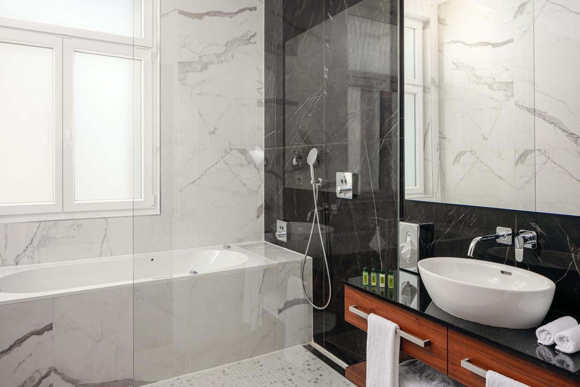 Junior Suite Spa Access
