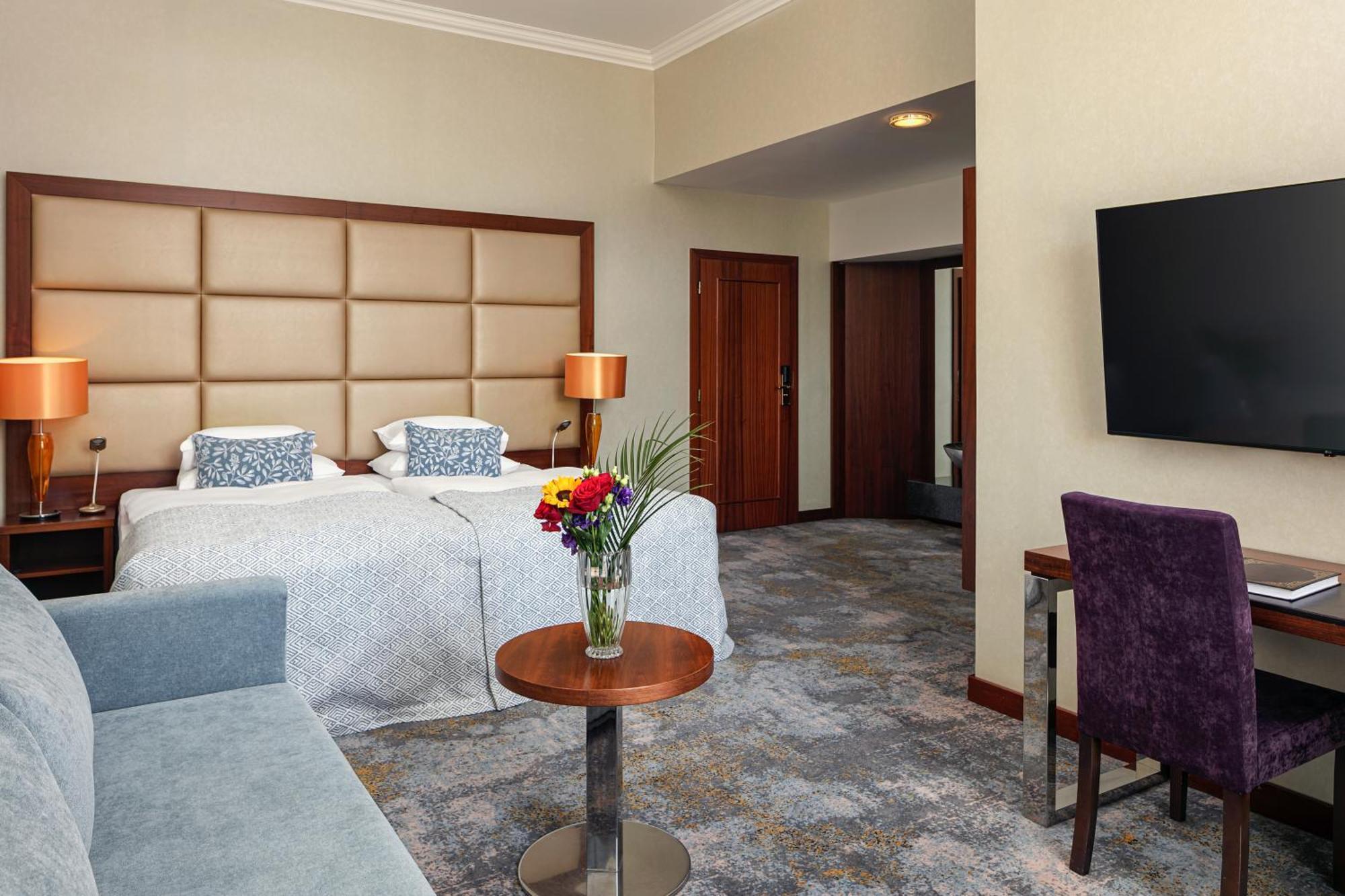 Boutique Suite Spa Access