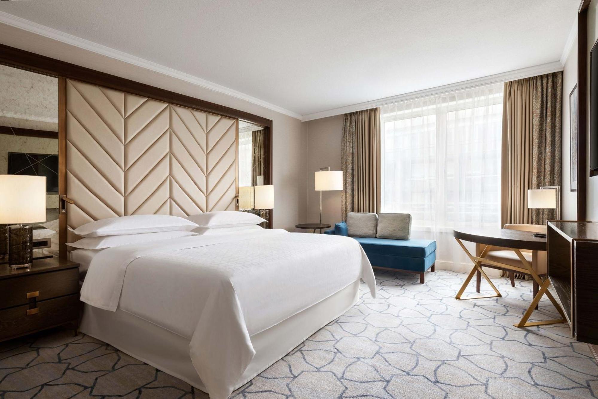 Deluxe Guest room 1 King
