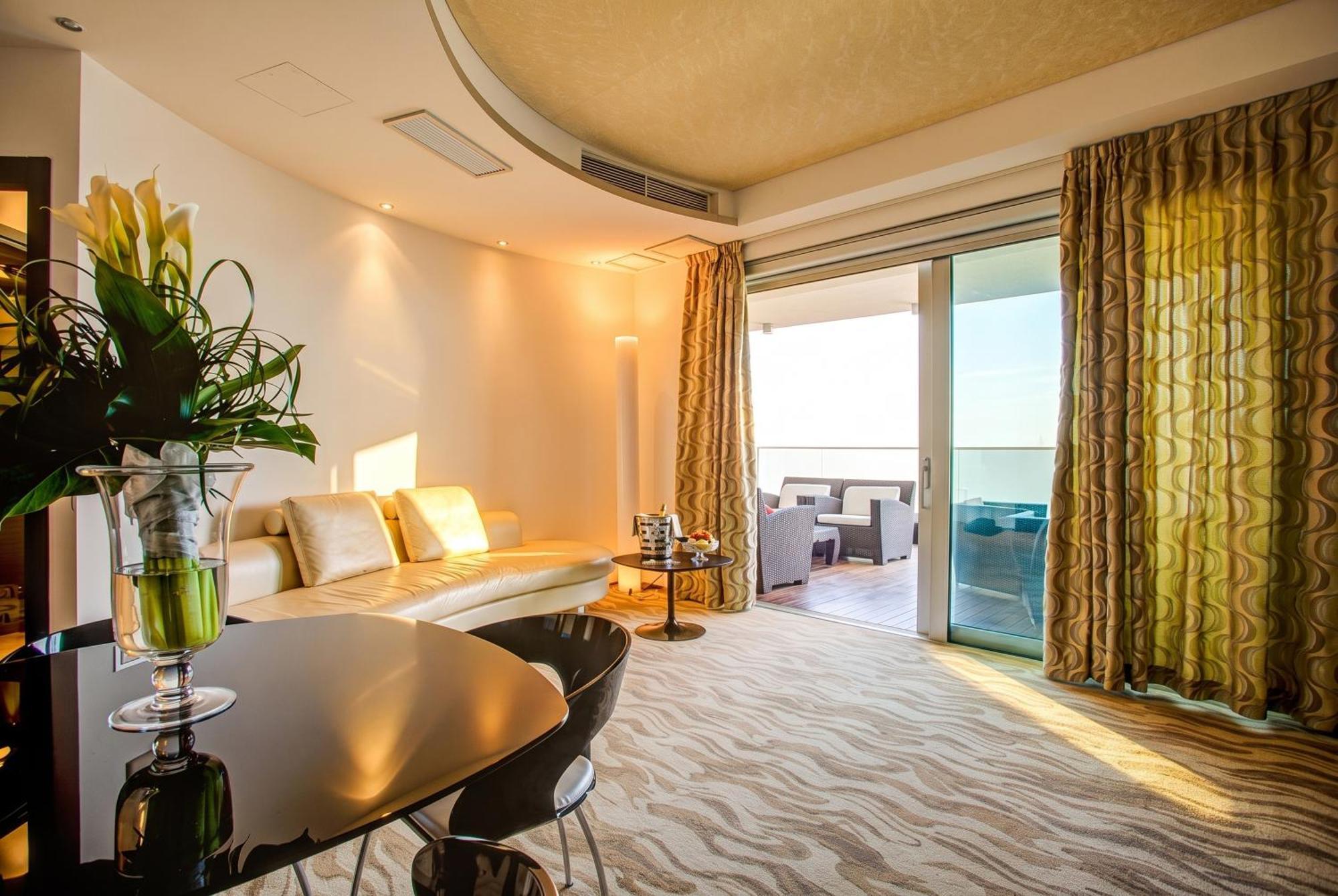 Luxury Suite Top Floor