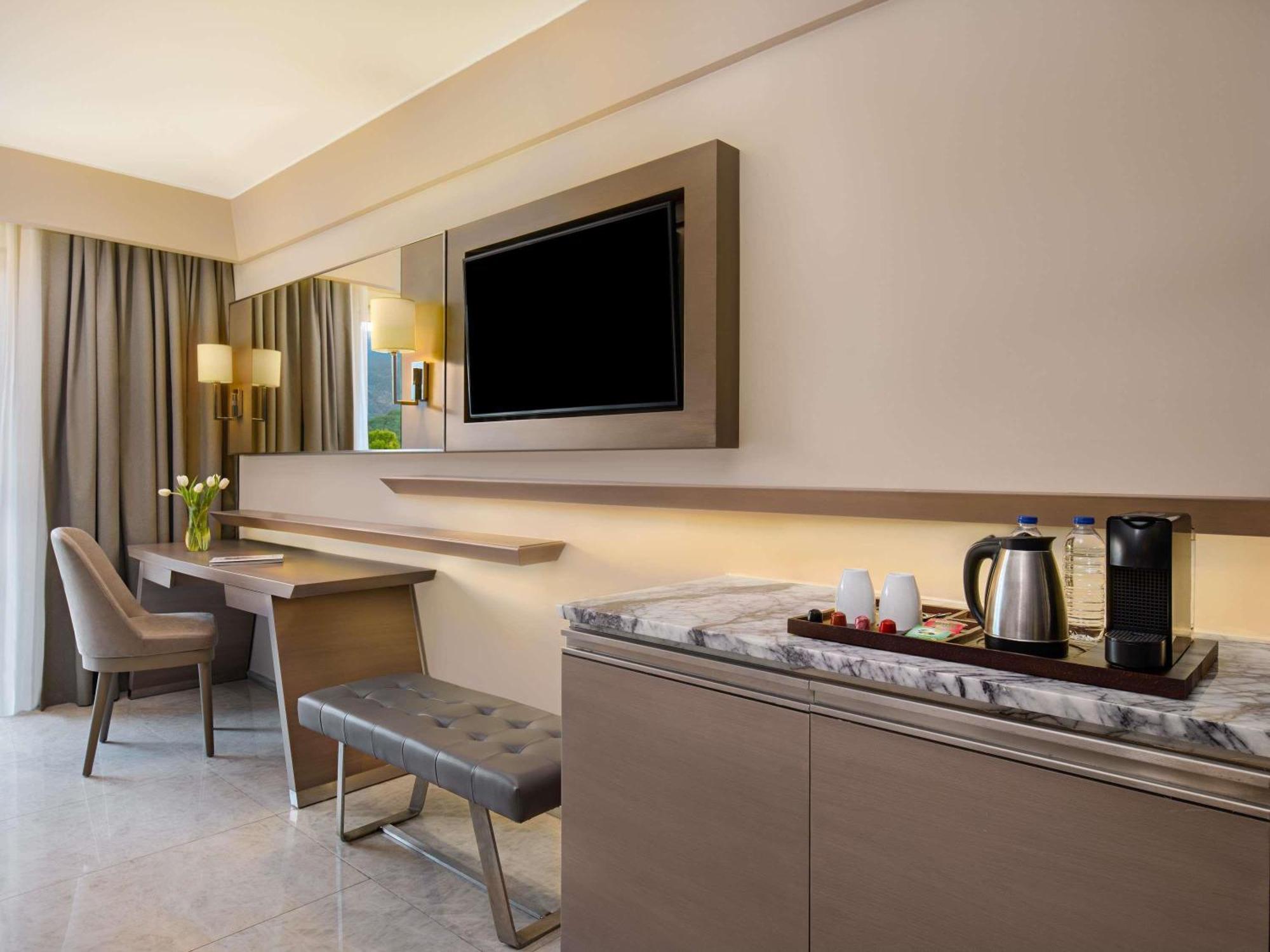 Deluxe Double Room Garden View