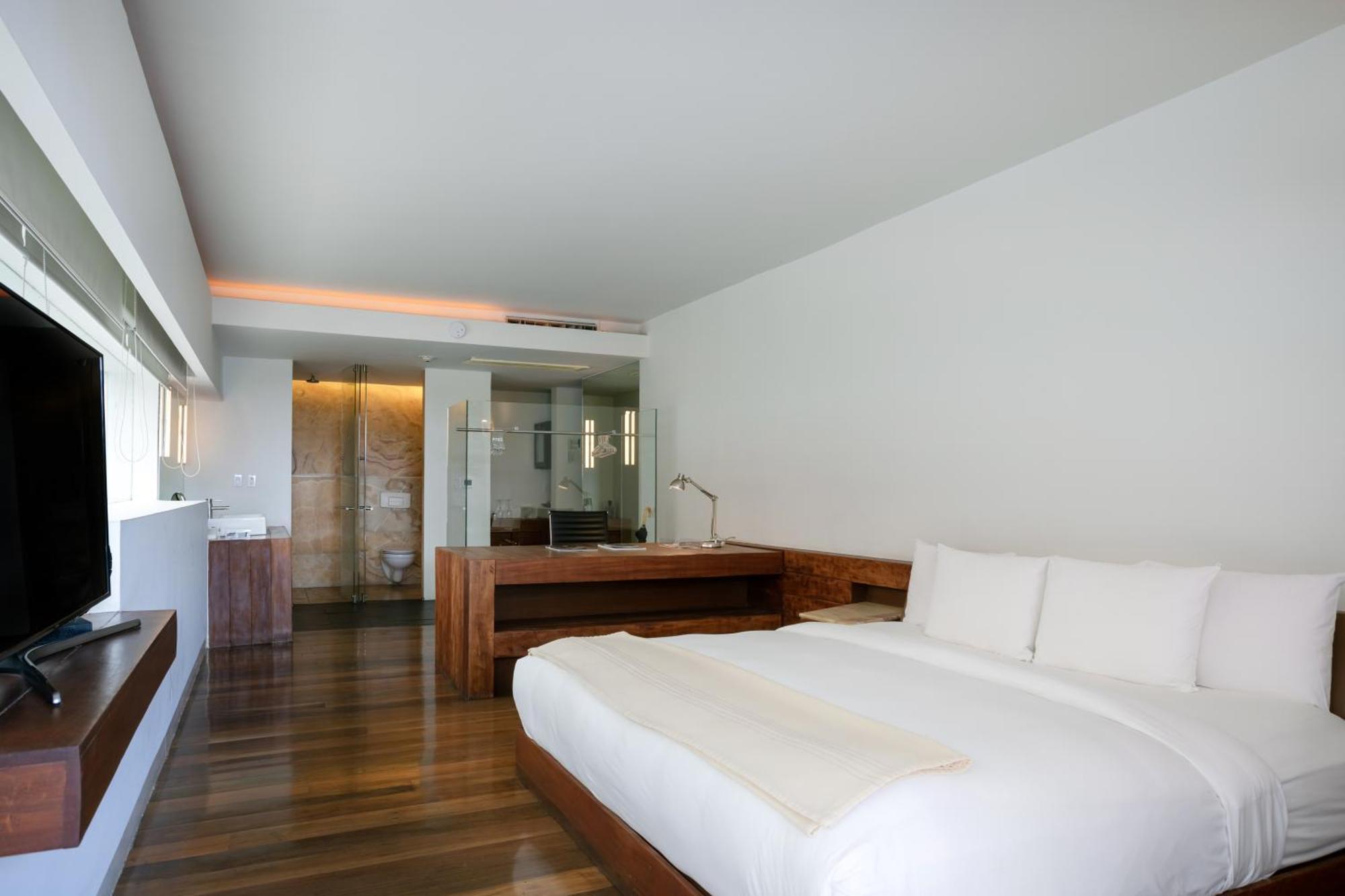 Suite Balcony