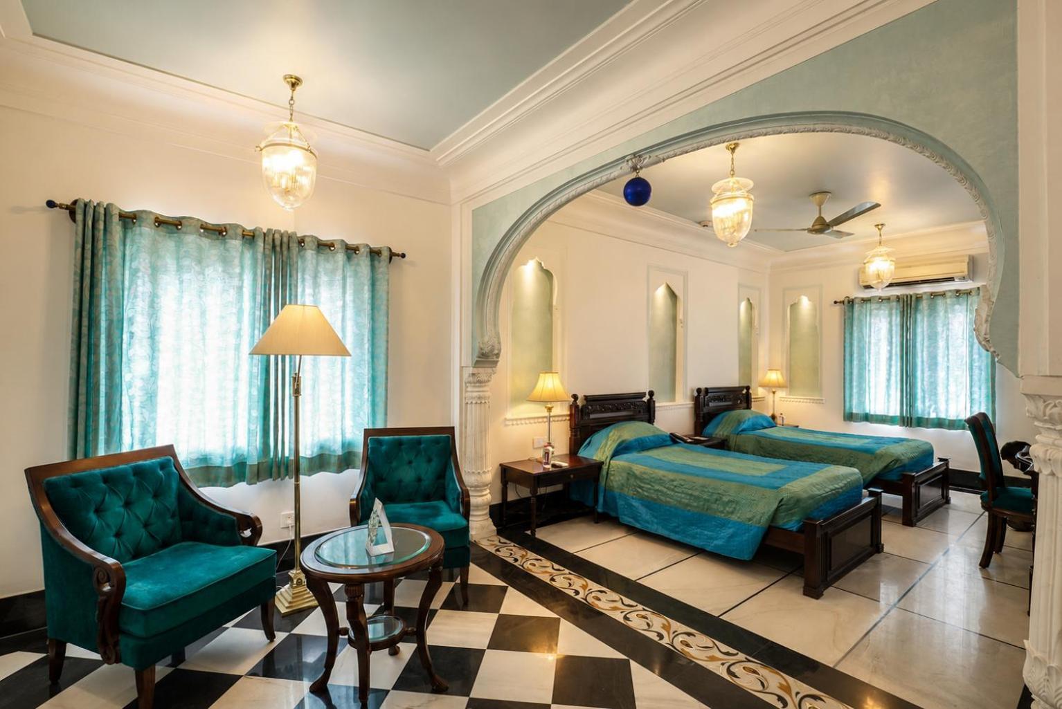 Suite on session of Spa on food & beverage services off On Laundry