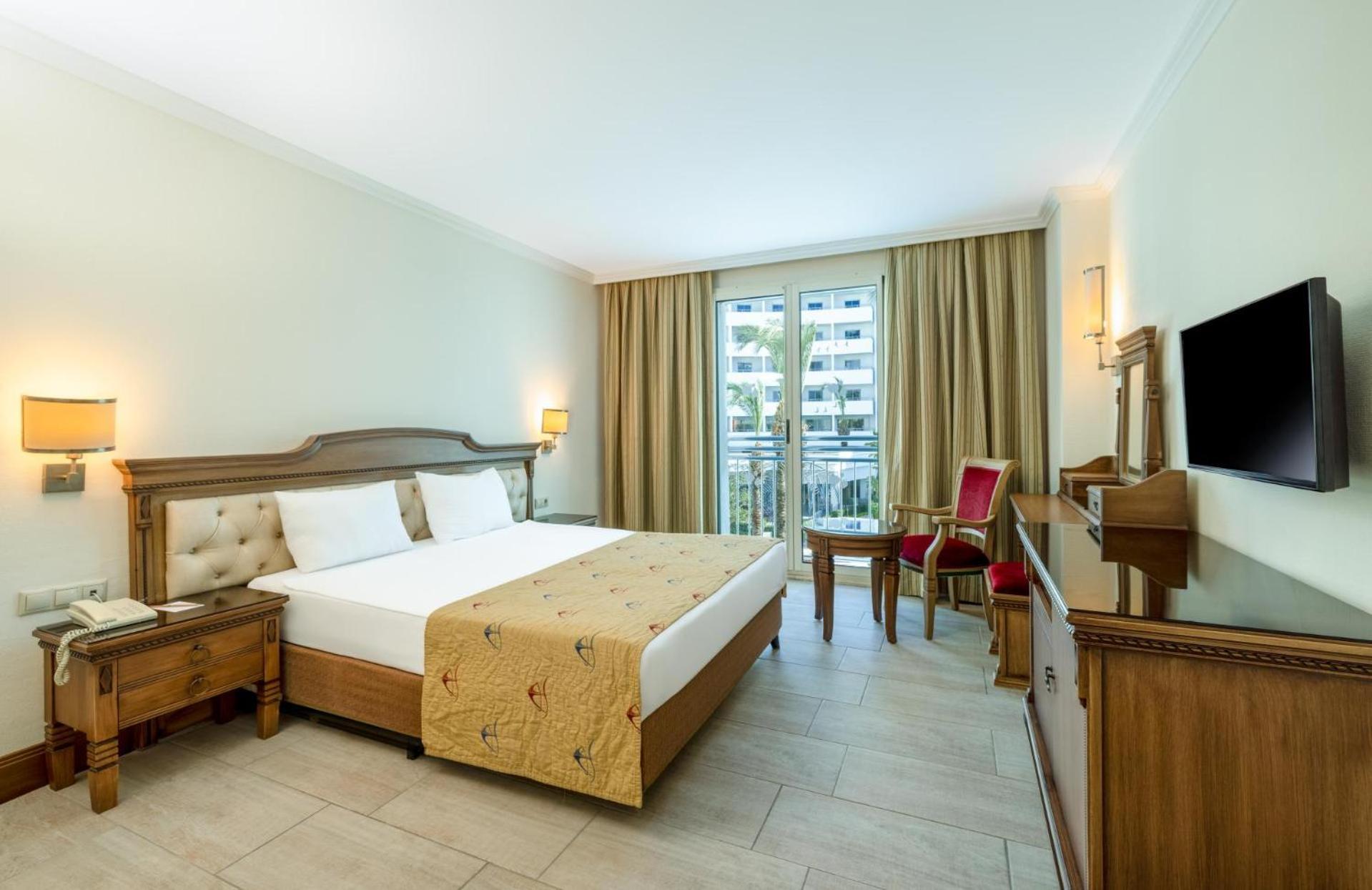 Double or Twin Room Side Sea View