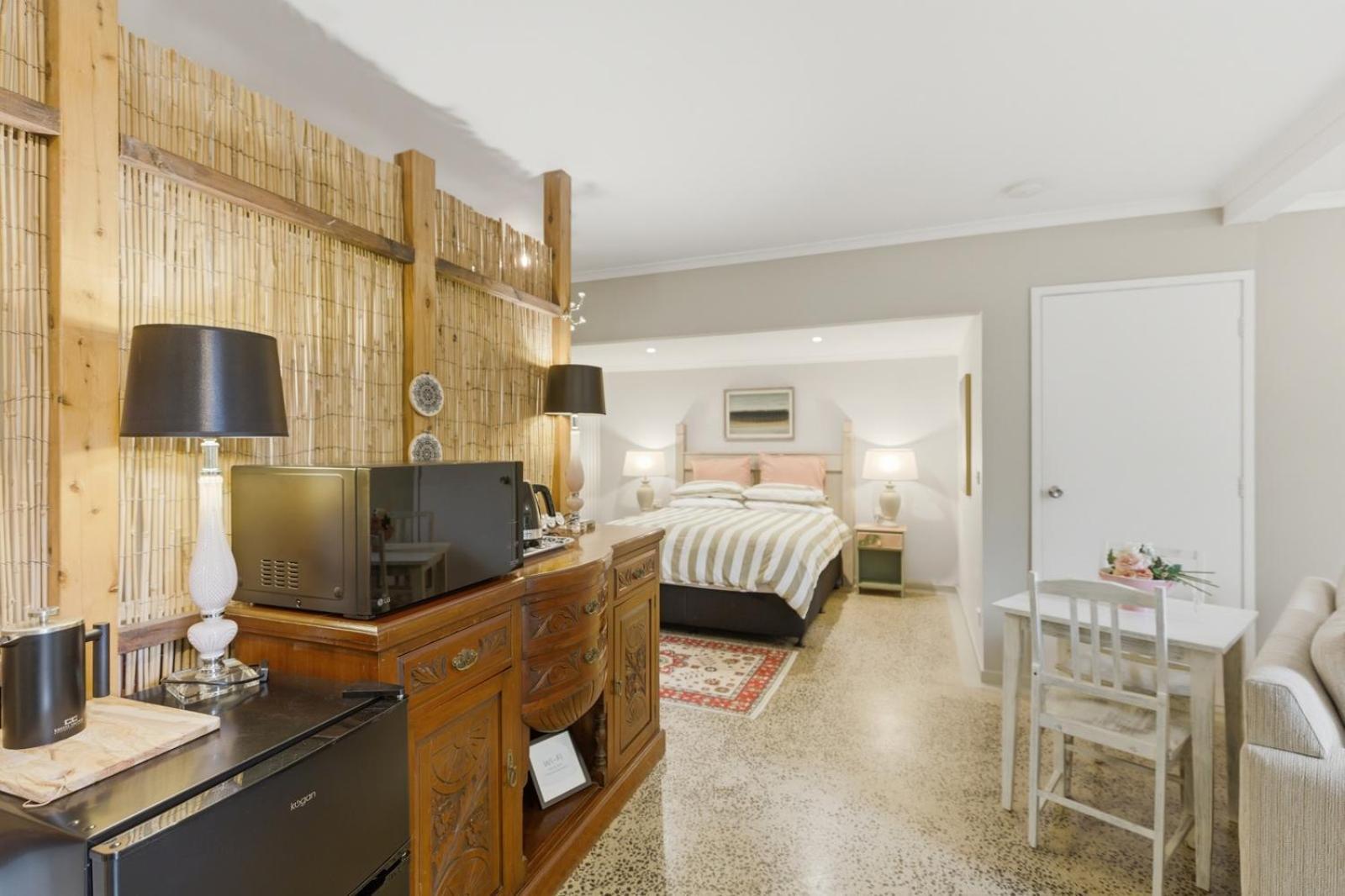 Queen Room Spa Bath