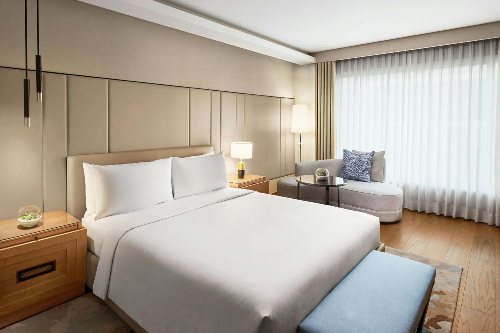 Executive Suite 1 King