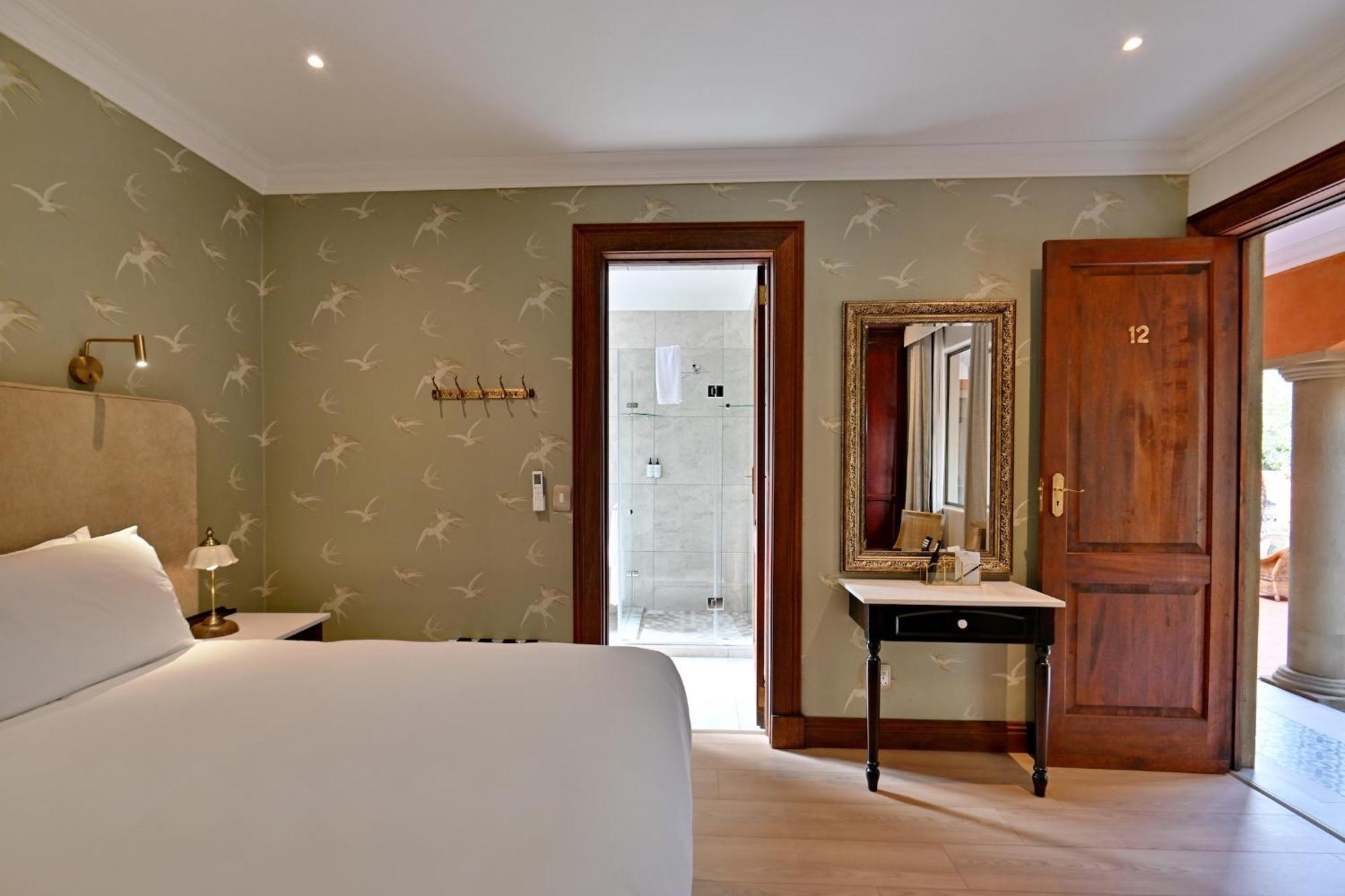 Standard Suite
