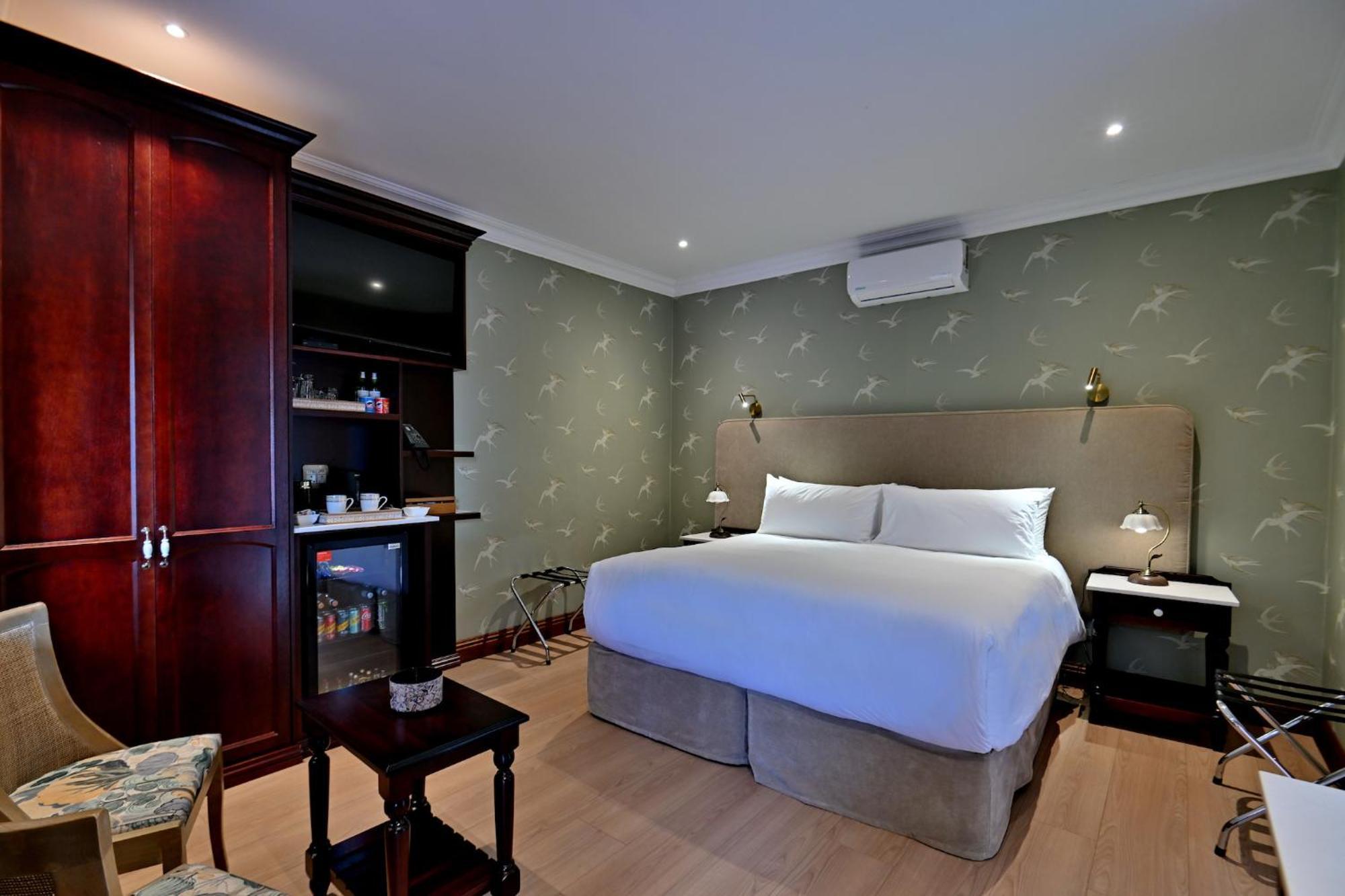 Standard Suite
