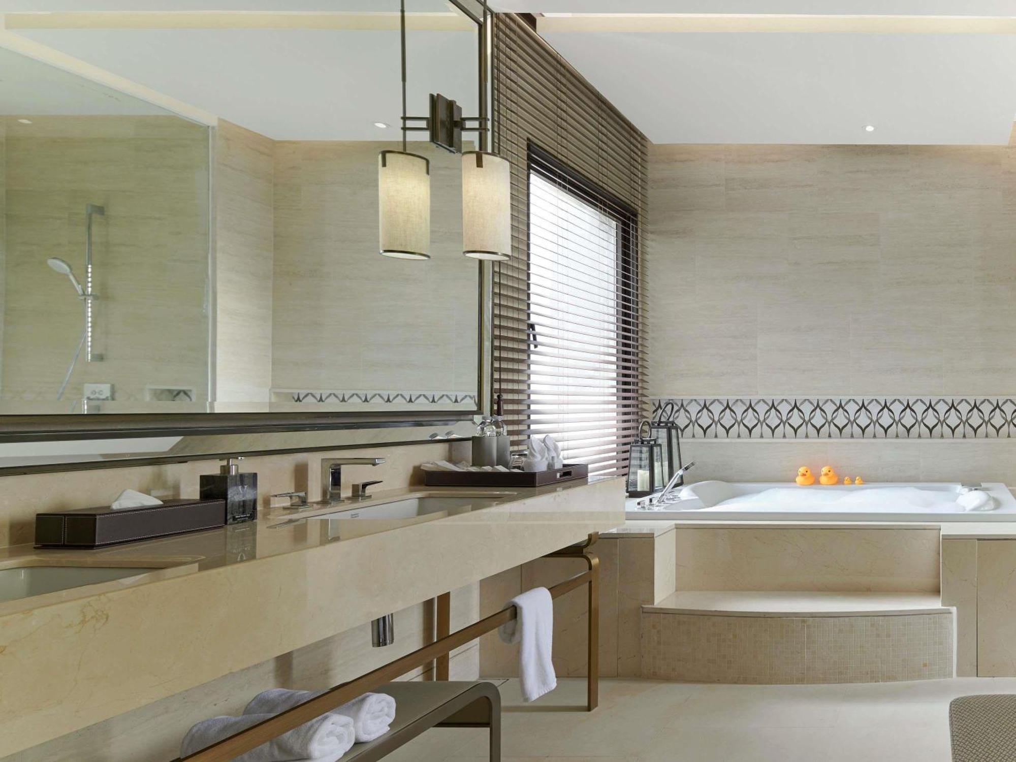 One-Bedroom Villa Sea View