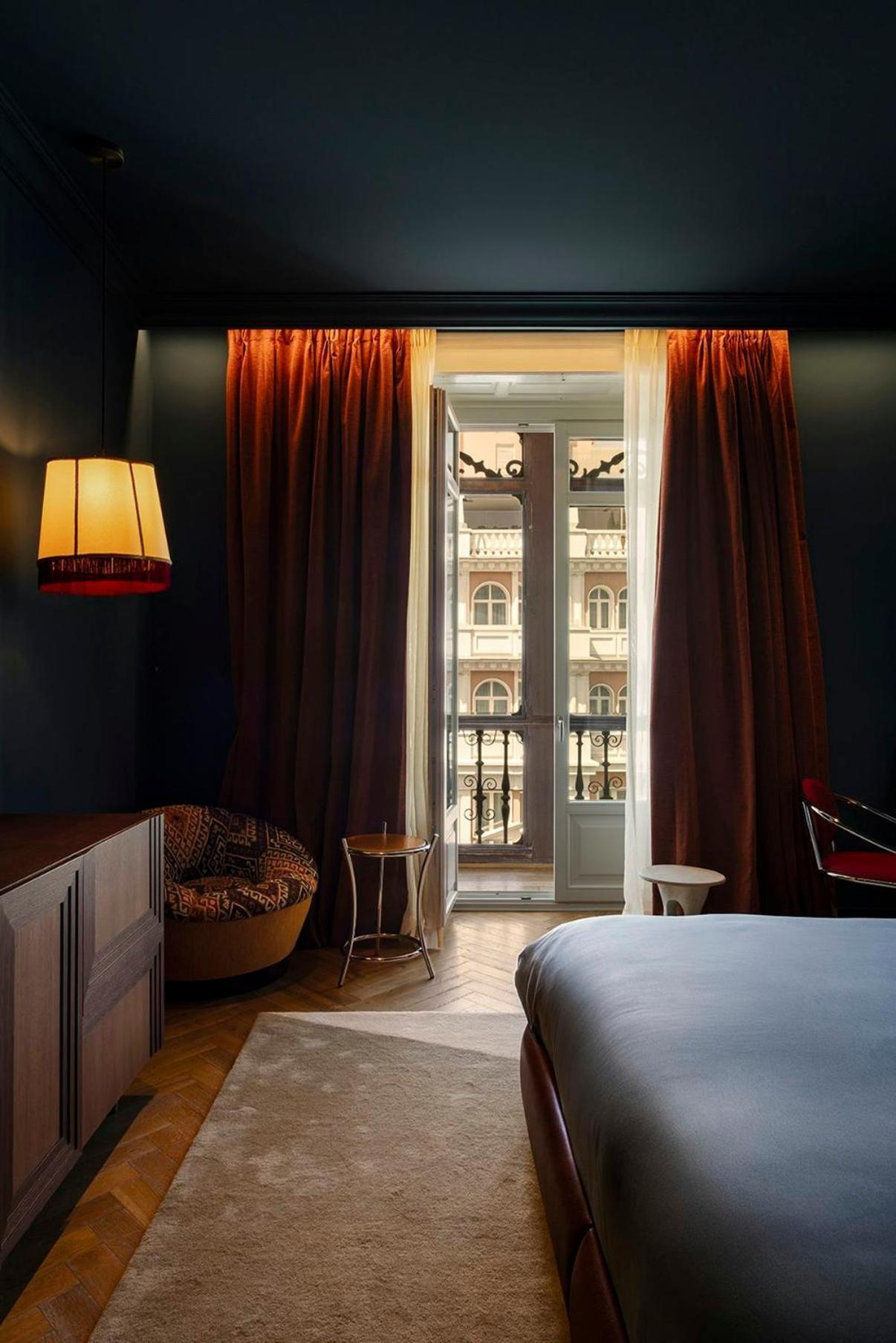 Standard High Floor Room