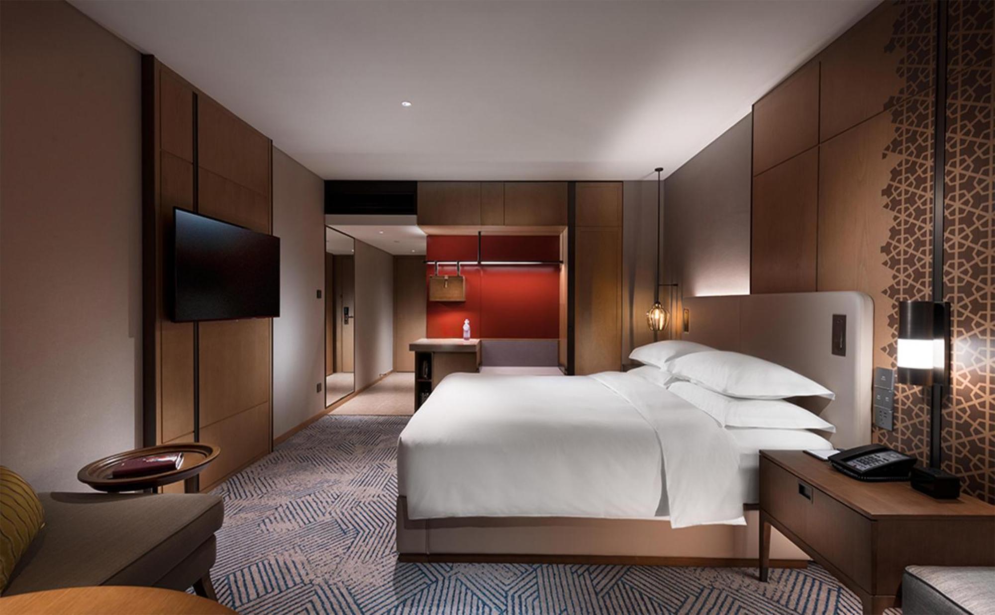 Deluxe King Room