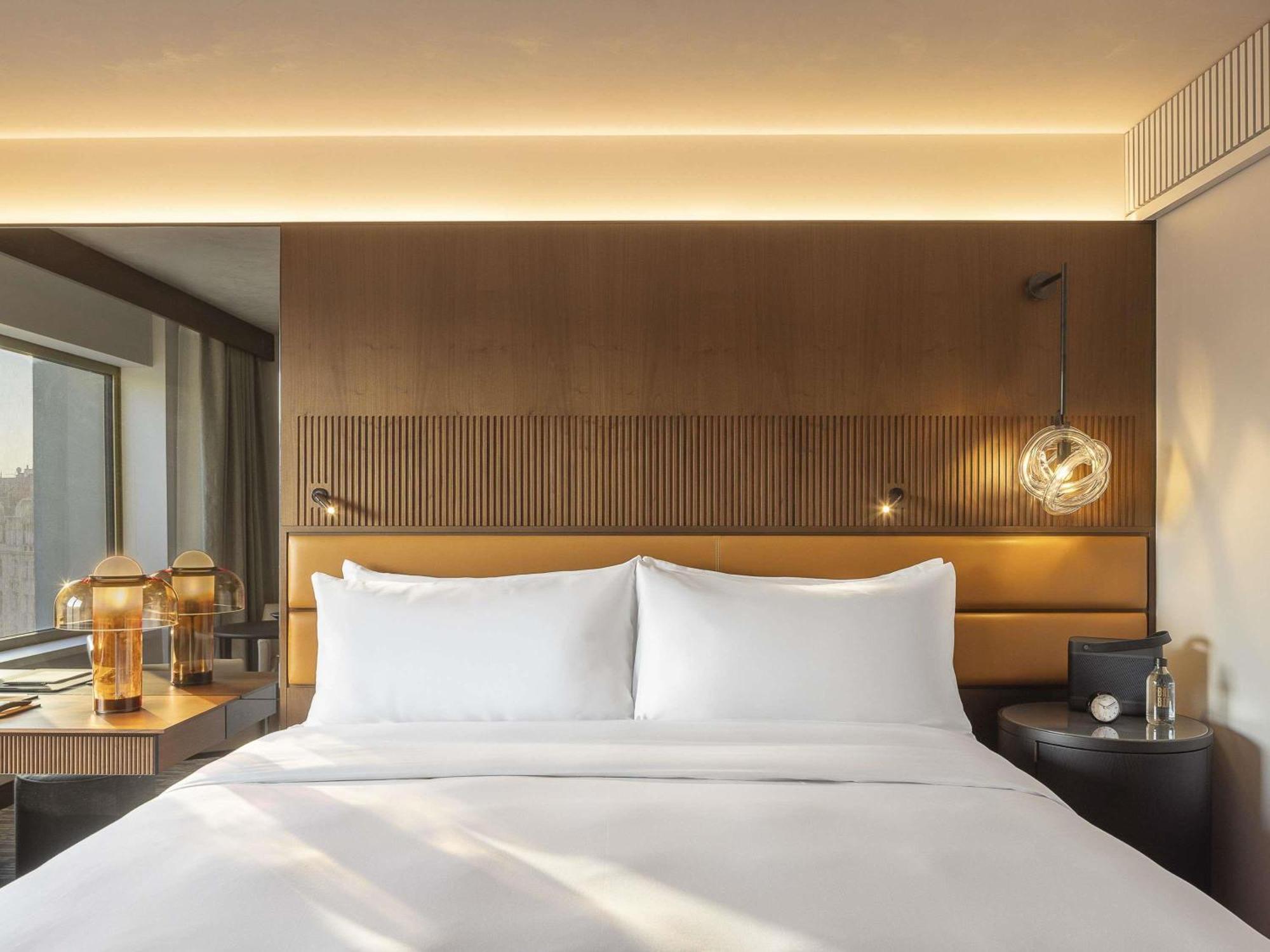 Fairmont King Room