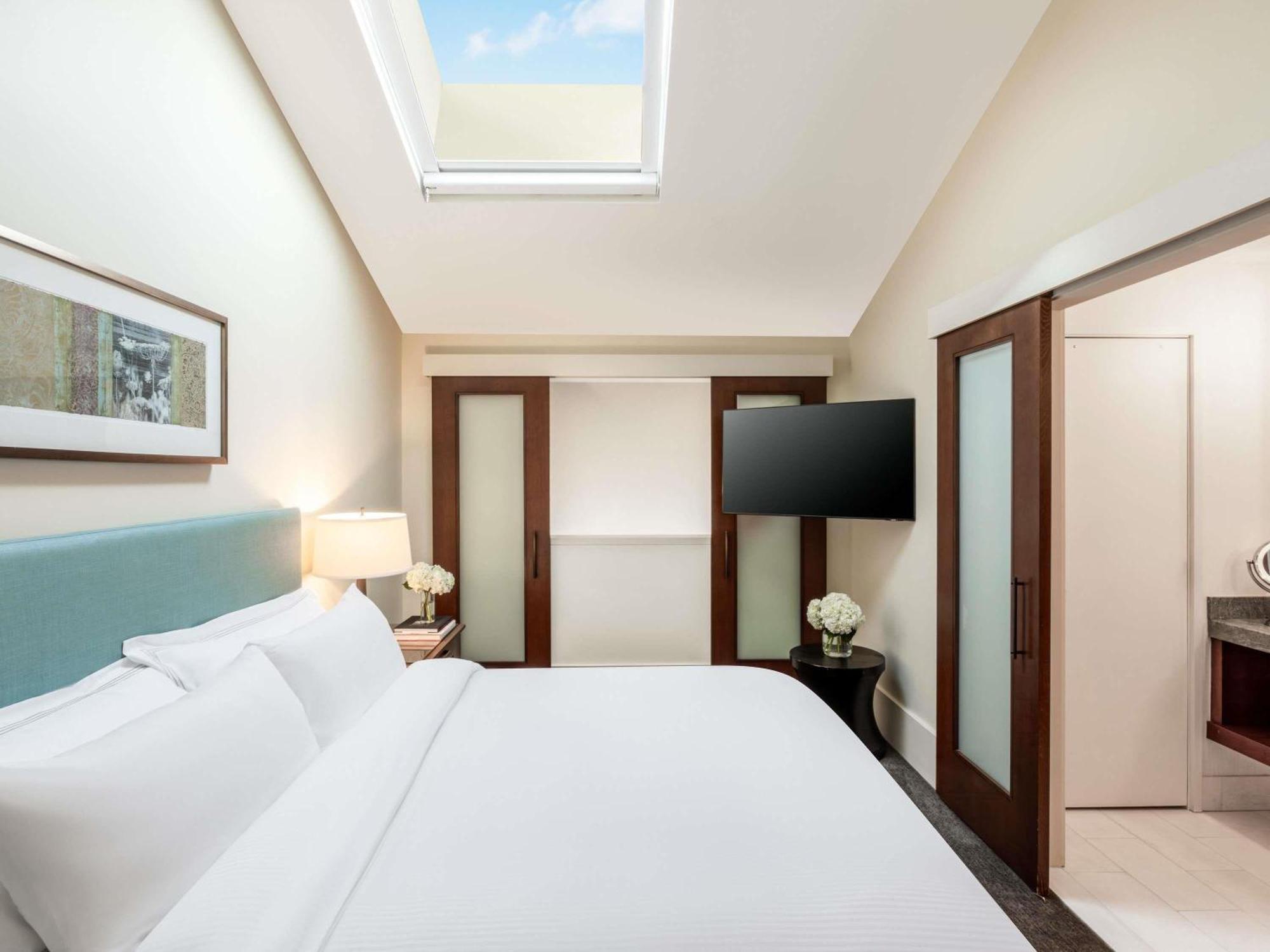 Two Bedroom Bay View Residence Two King Beds Sofa bed
