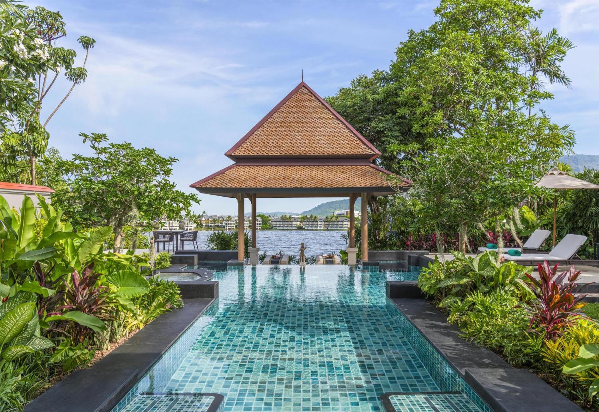 Spa Pool Villa