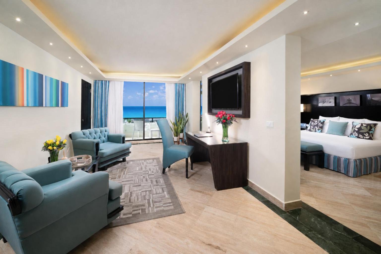 Pyramid Master Suite