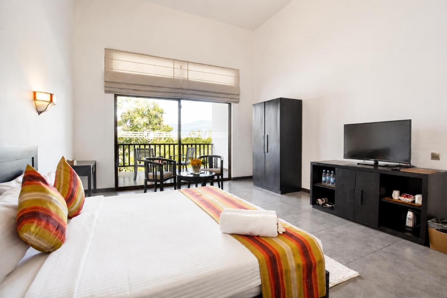 Triple Room Lake View