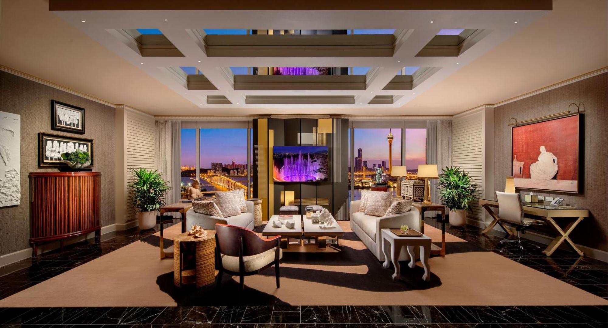 One Bedroom Suite City View