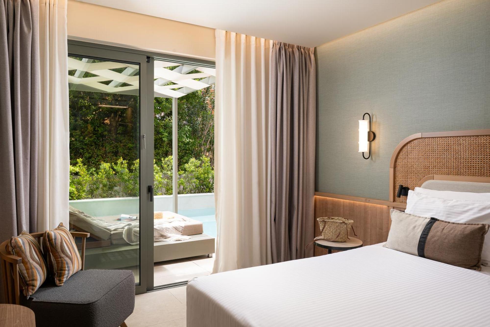Deluxe Double Room Private Pool