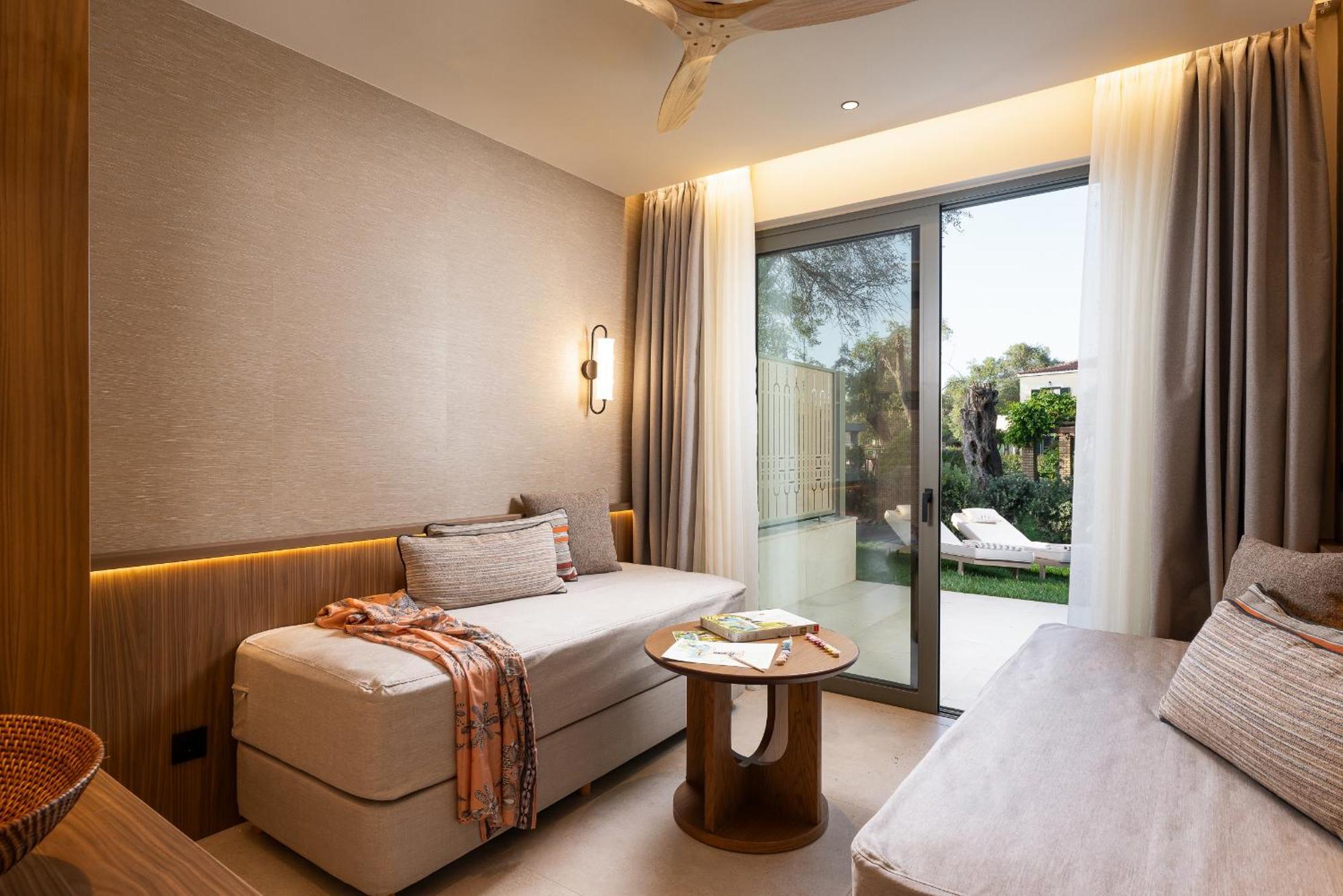 Deluxe Family Suite