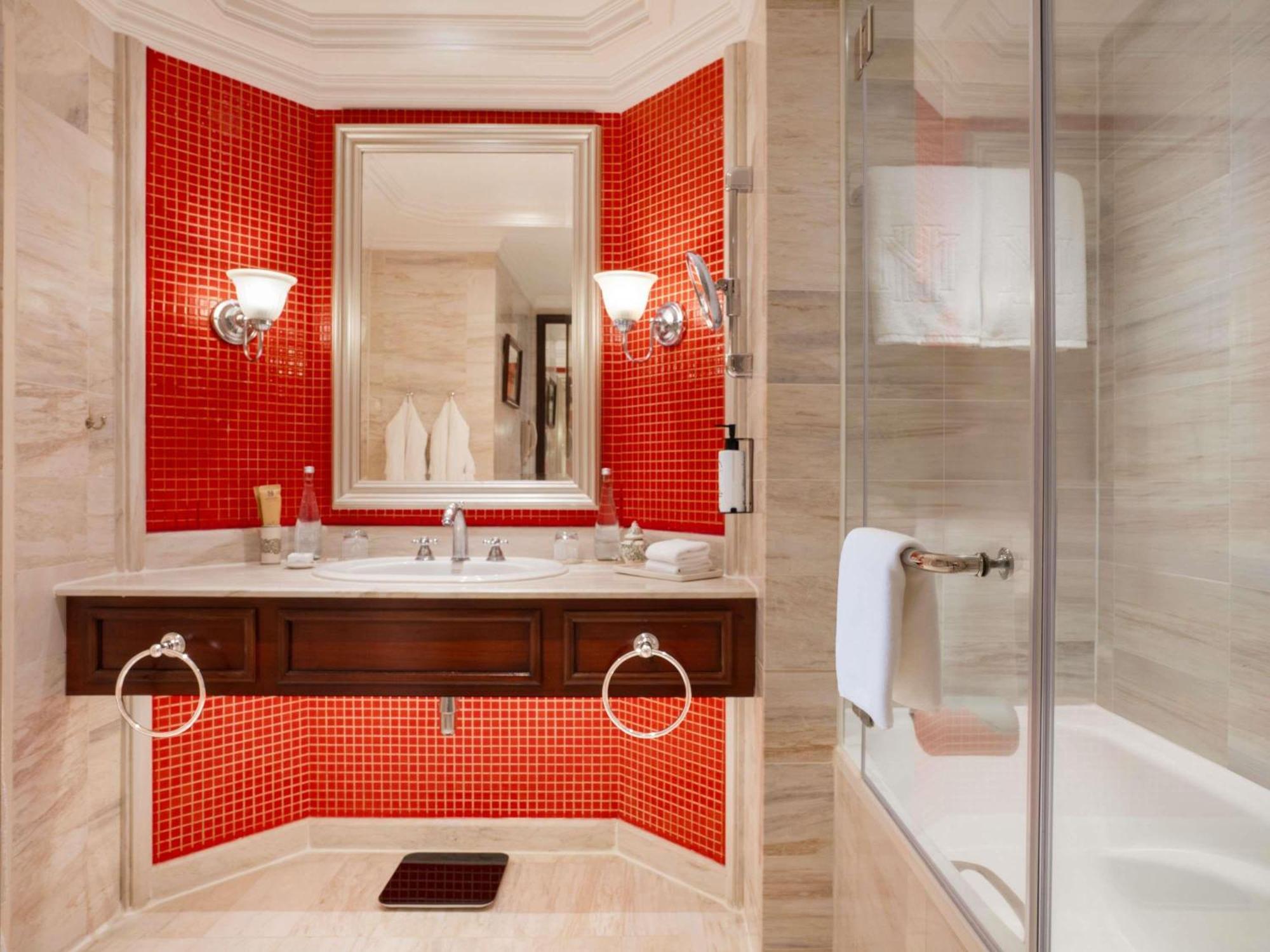 Opera Wing Premium Twin Room
