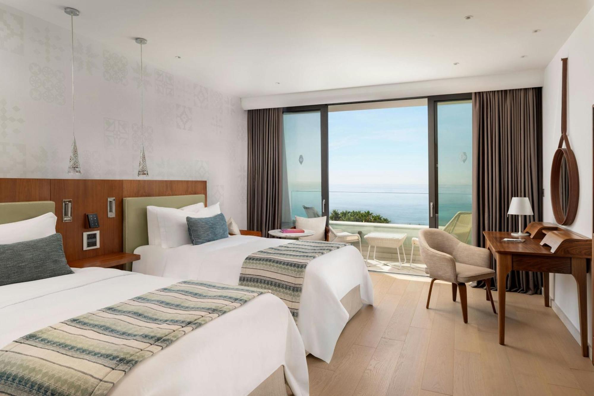 Deluxe Sea View Larger Guest room 2 Twin or Single Beds Balcony