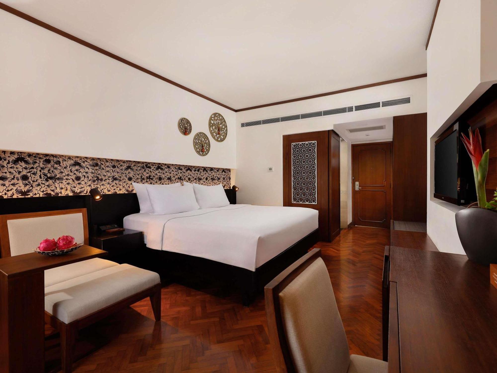 Superior Room 1 King-size Bed