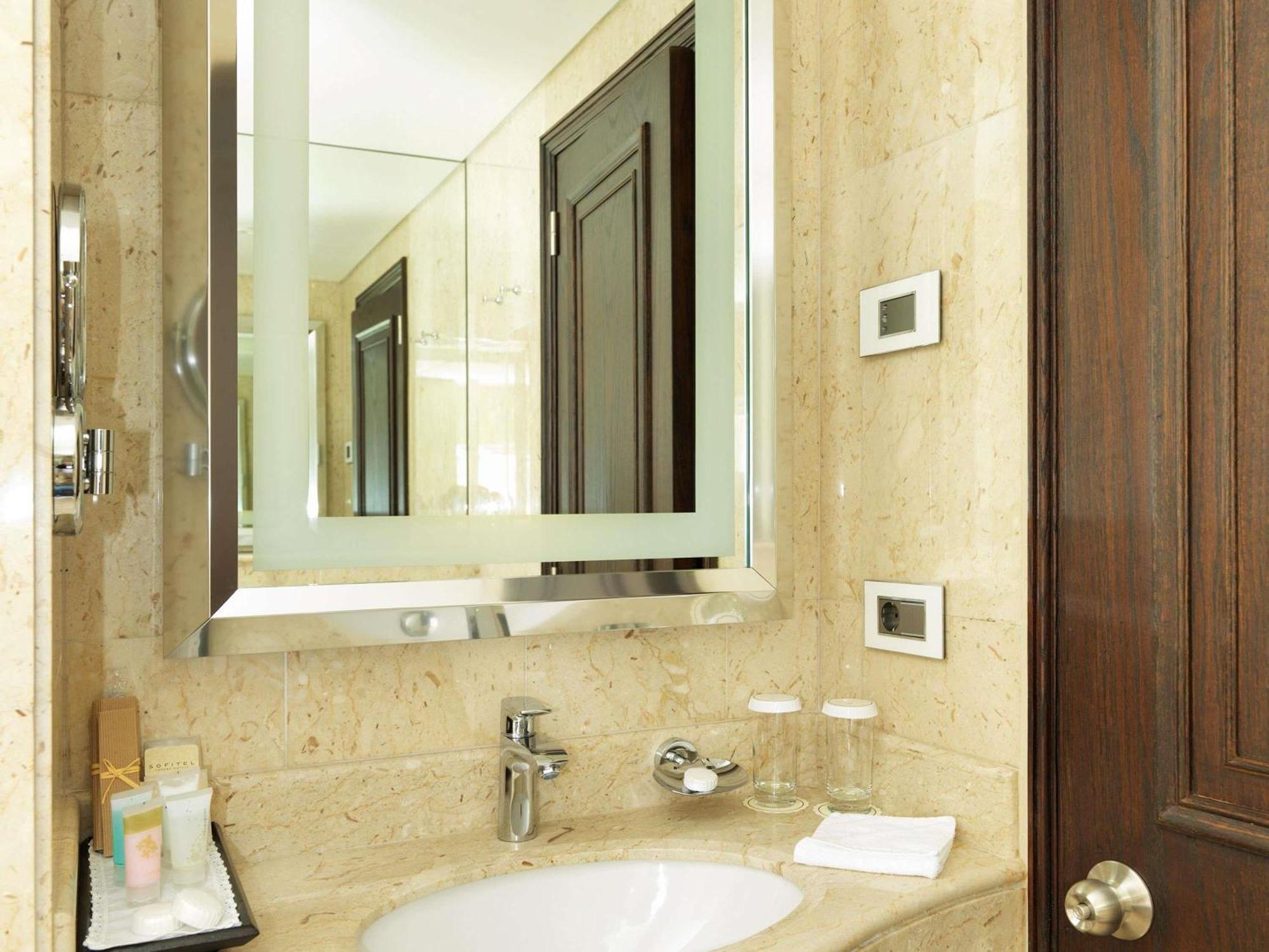 Luxury Twin Room