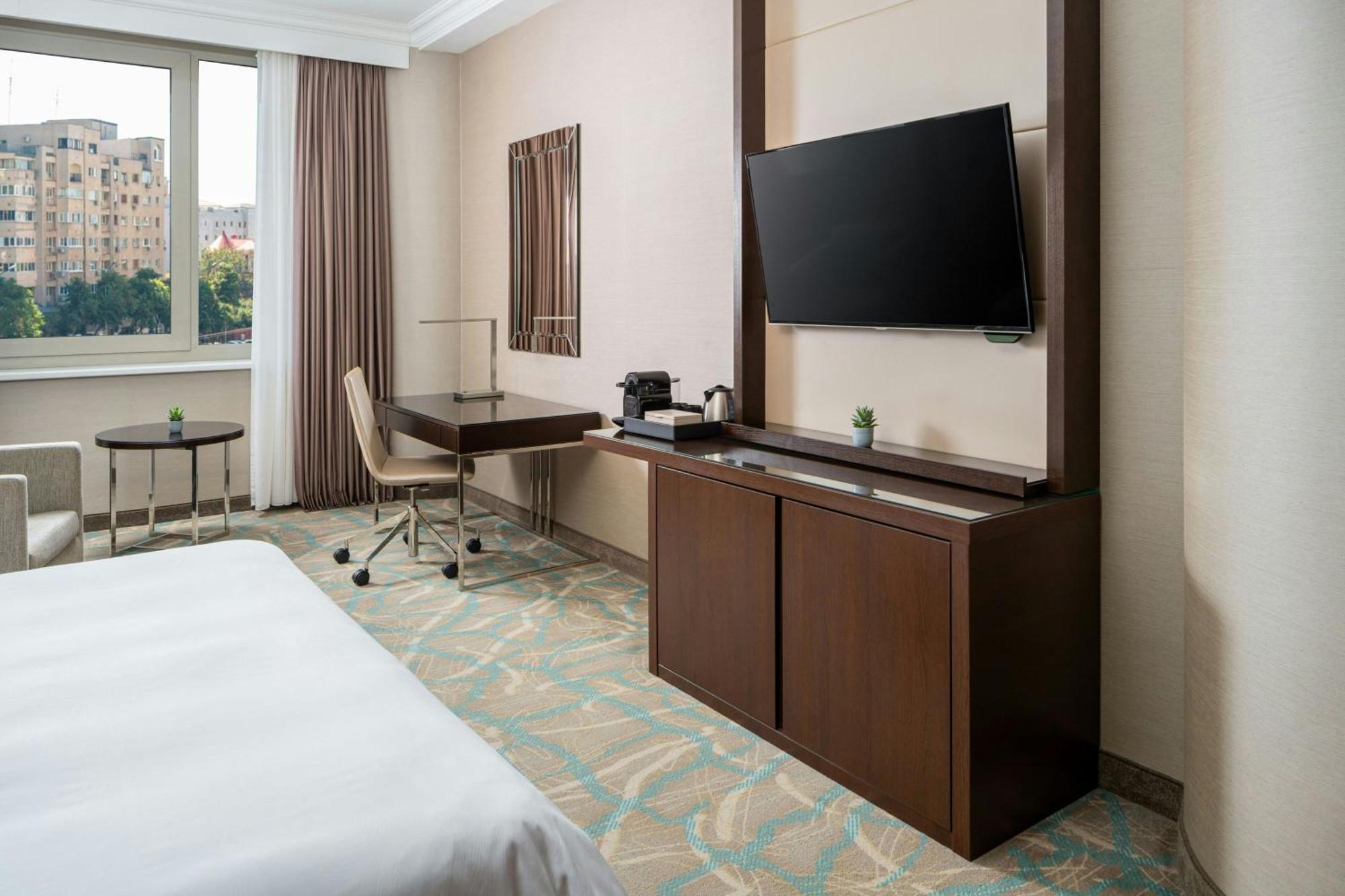 Deluxe Room One King Bed