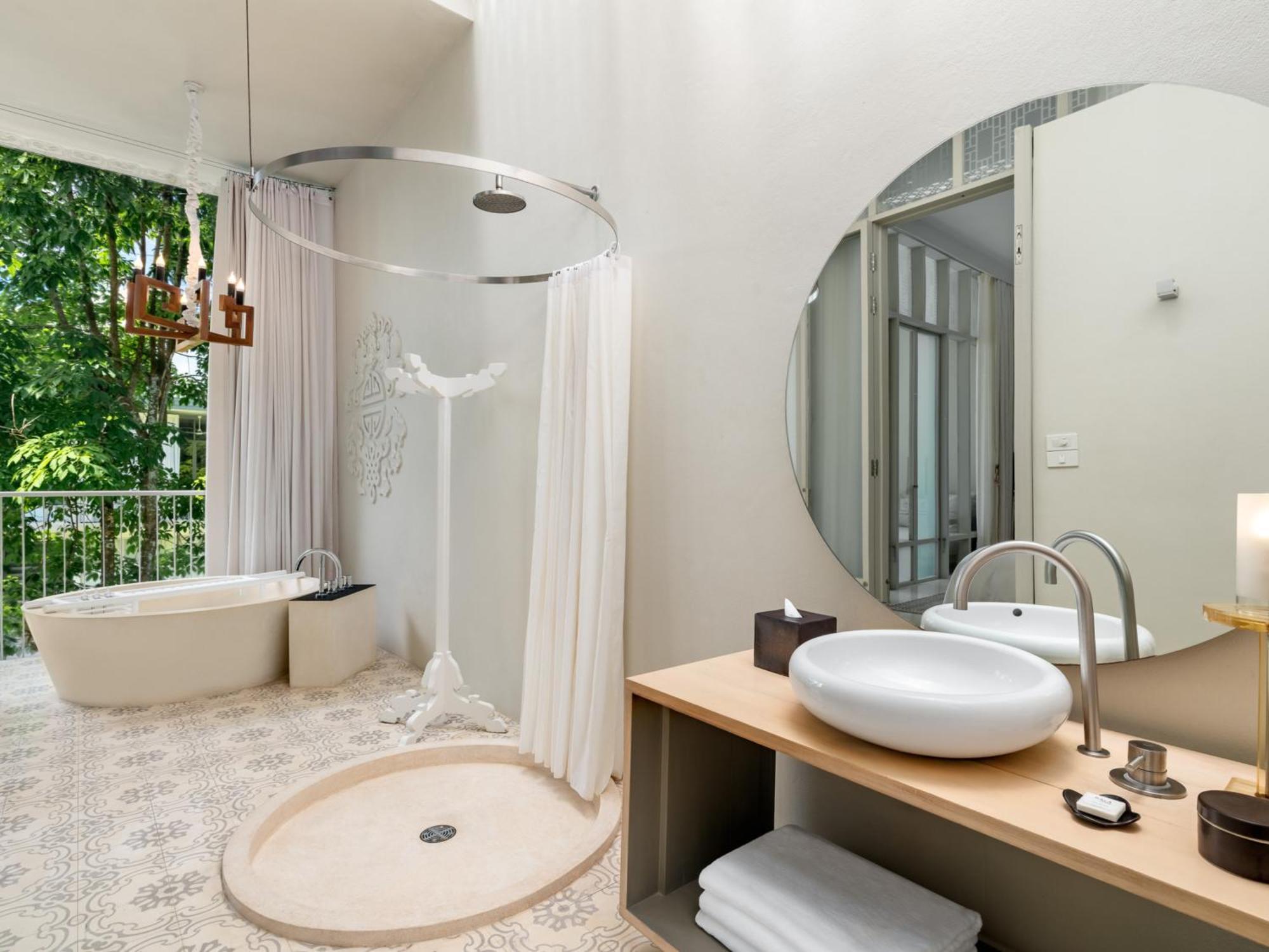 Deluxe Double or Twin Room Balcony