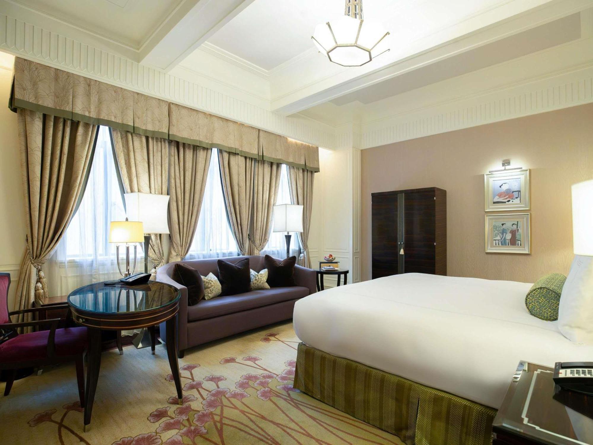 Deluxe King Room ‌First Round Minibar Soft Drink